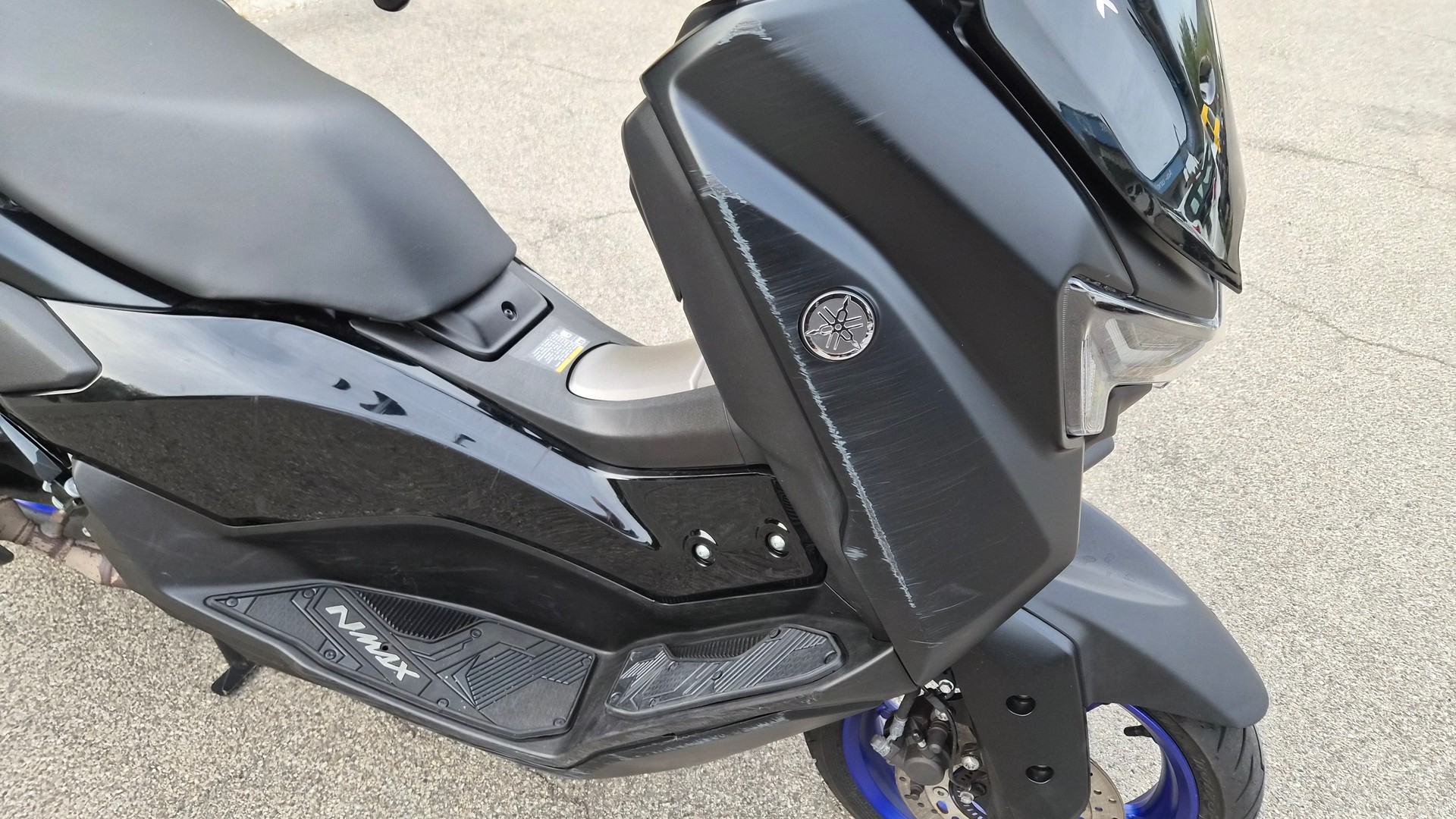 YAMAHA N-MAX GPD 125-image-9