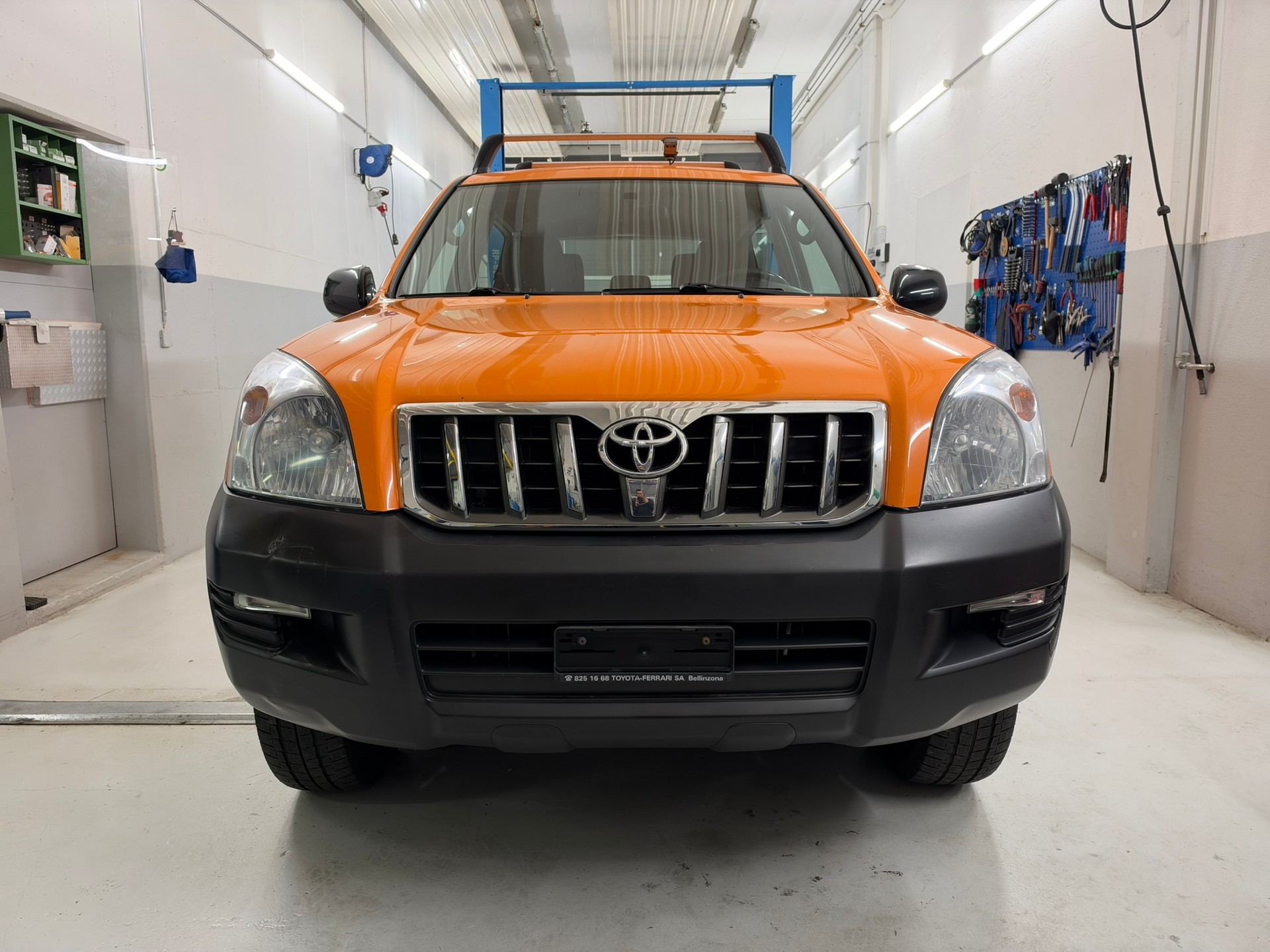 TOYOTA Land Cruiser 3.0 TD Linea Terra-showroom-element-1