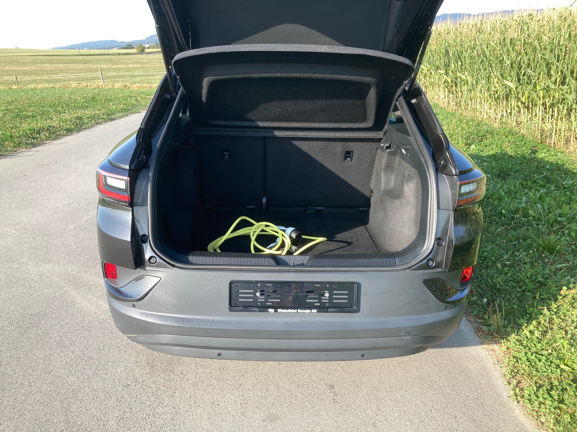 VW ID.4 Pure Performance mit Anhängerkupplung-image-5