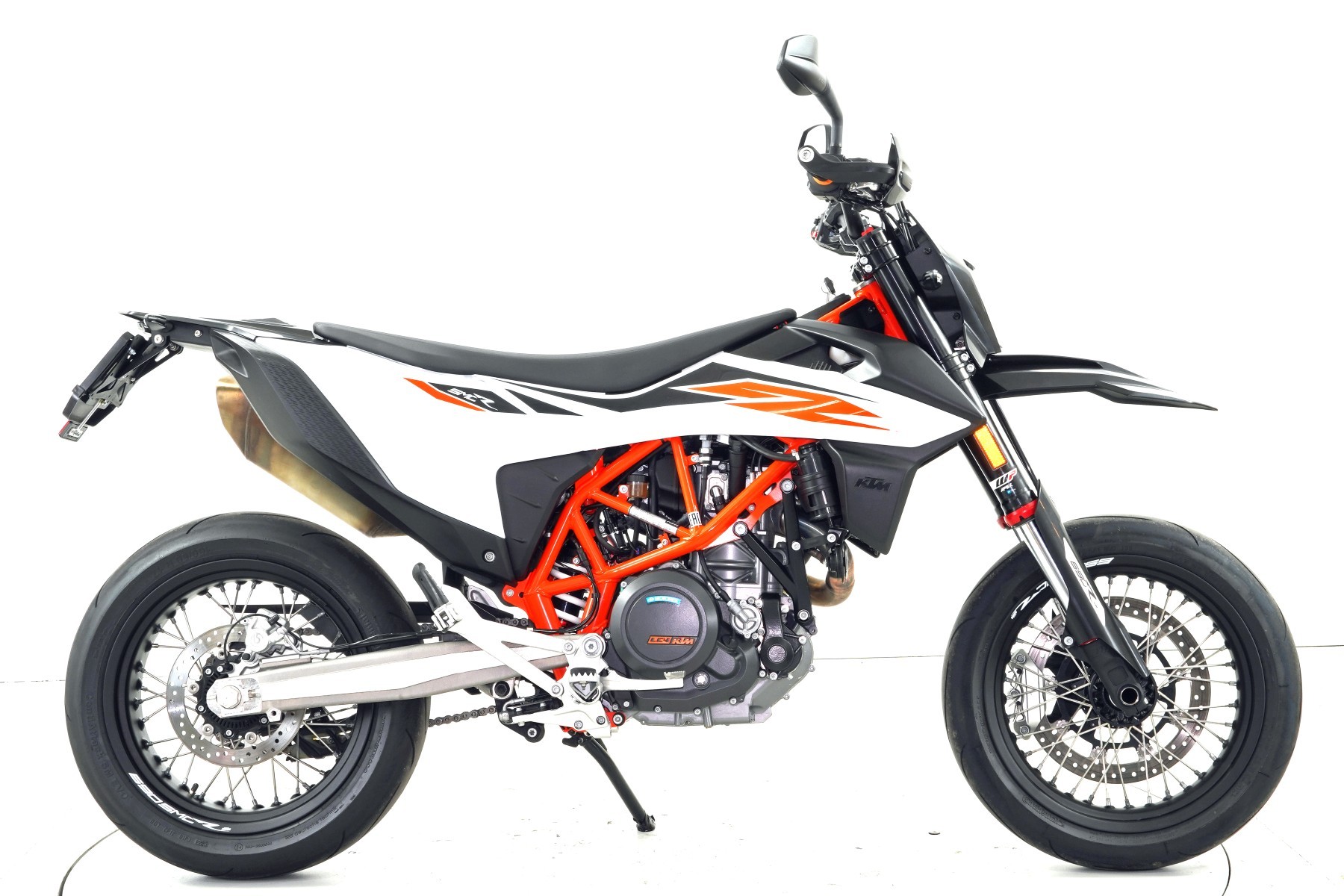 KTM 690 SMC R ABS-image-3
