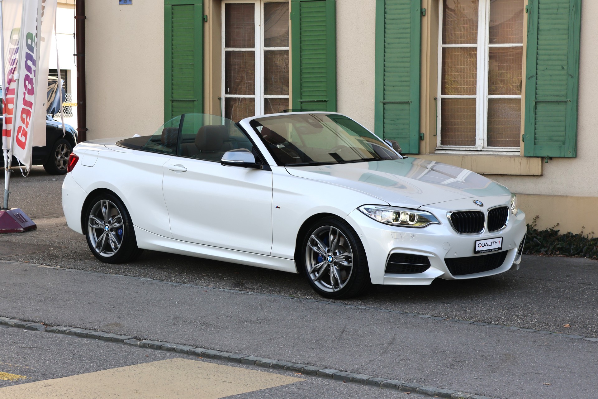 BMW M235i xDrive Steptronic-image-4