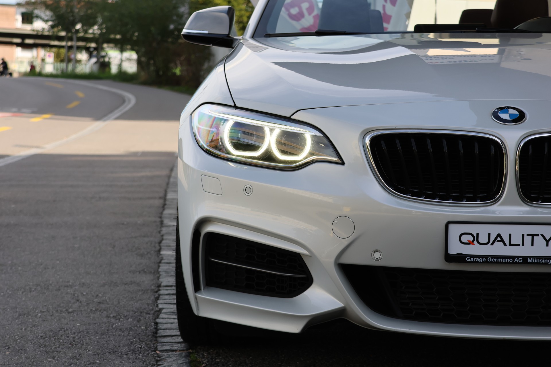 BMW M235i xDrive Steptronic-showroom-element-1