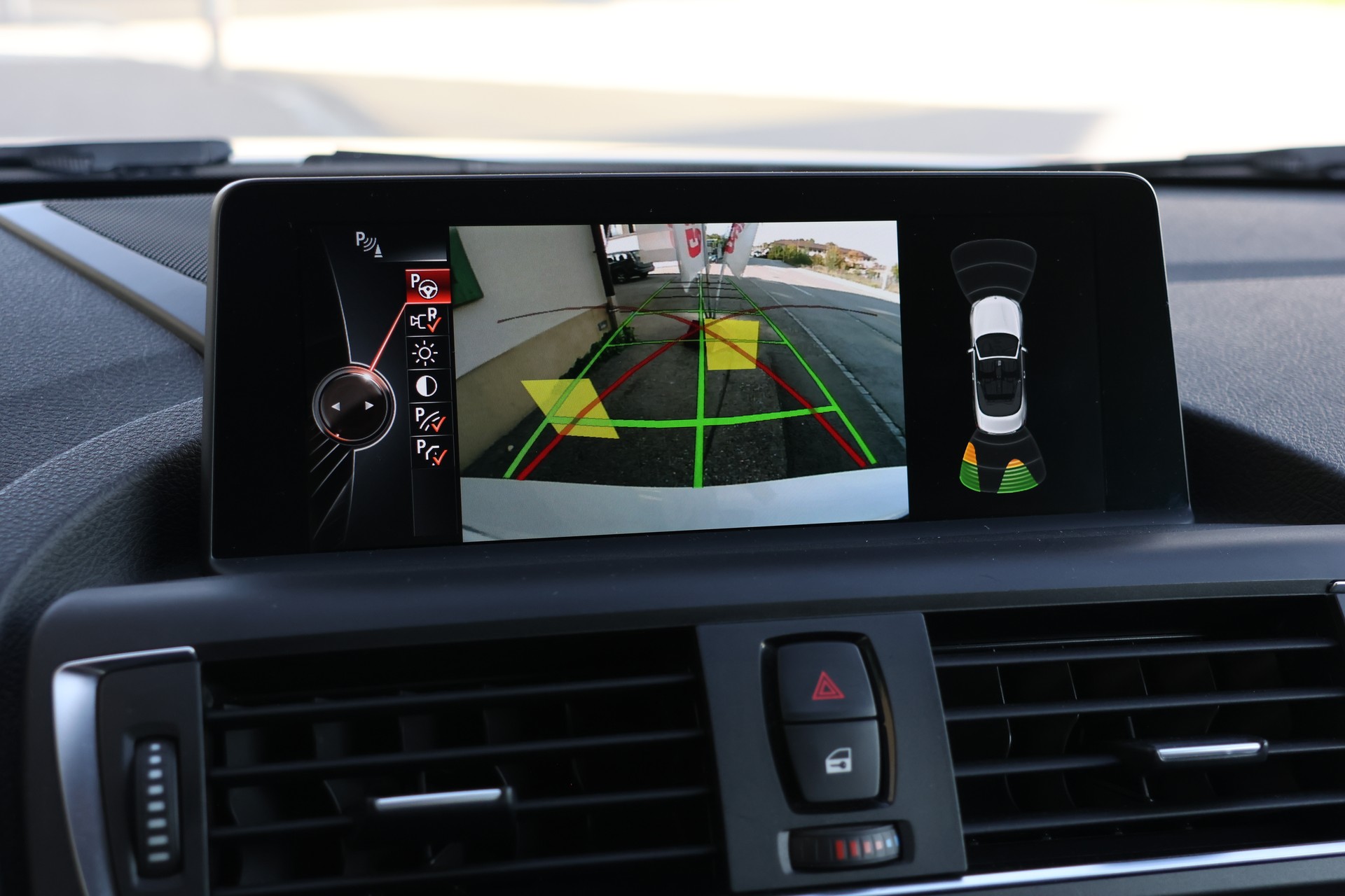 BMW M235i xDrive Steptronic-image-15