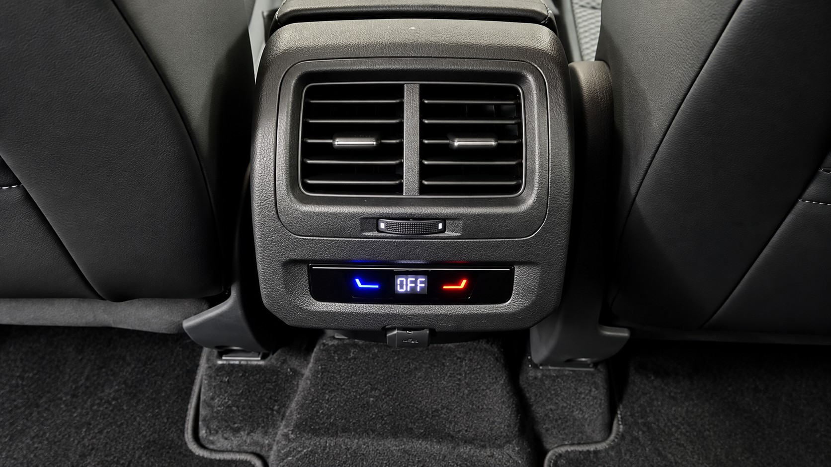 VW Touran 1.5 TSI EVO Comfortline United DSG Automat 7-Plätzer + AHK 1500kg-image-12