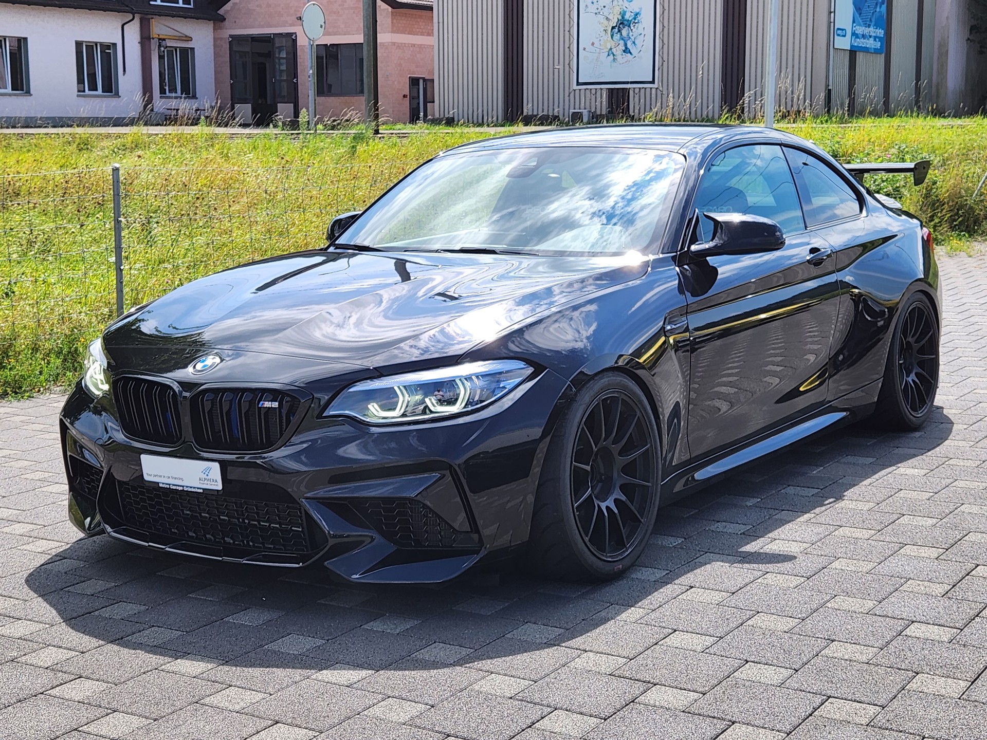 BMW M2 Competition Drivelogic-showroom-element-2