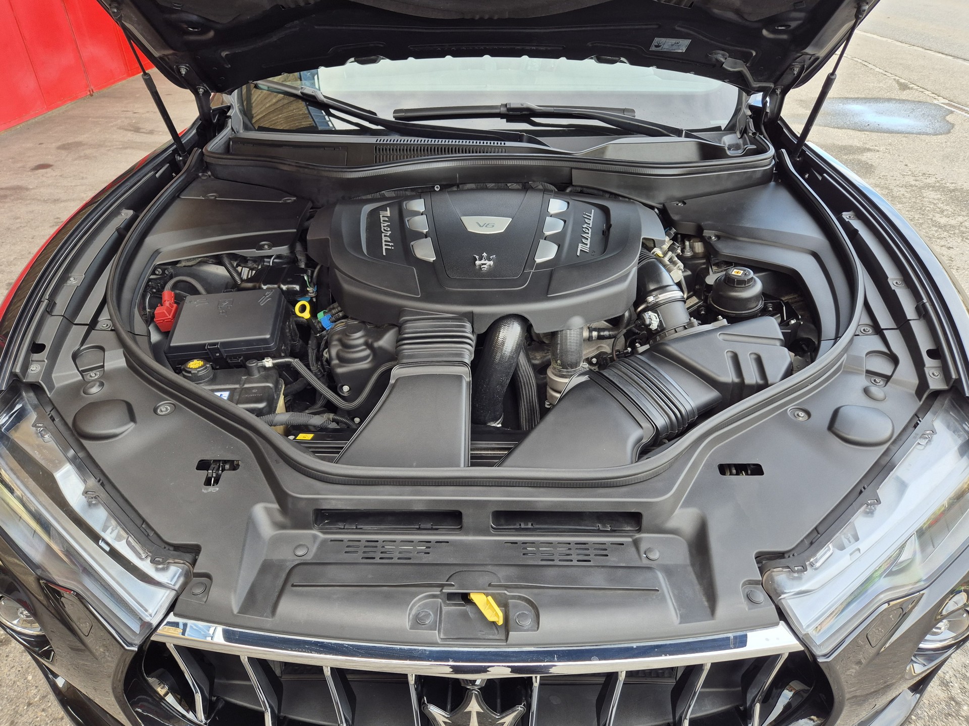 MASERATI Levante D 3.0 V6 Automatica-image-12