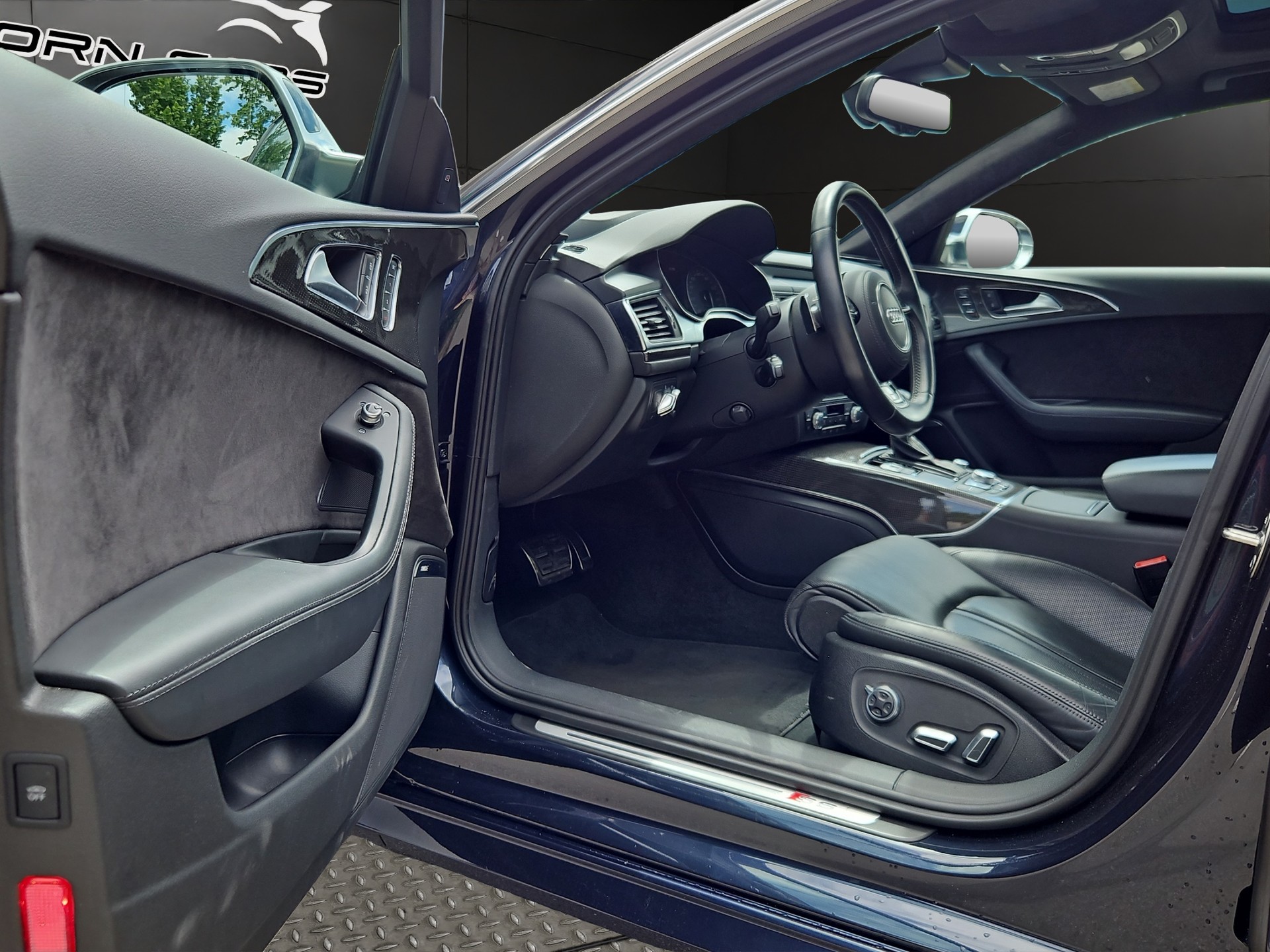 AUDI S6 Avant 4.0 TFSI V8 quattro S-tronic-image-22