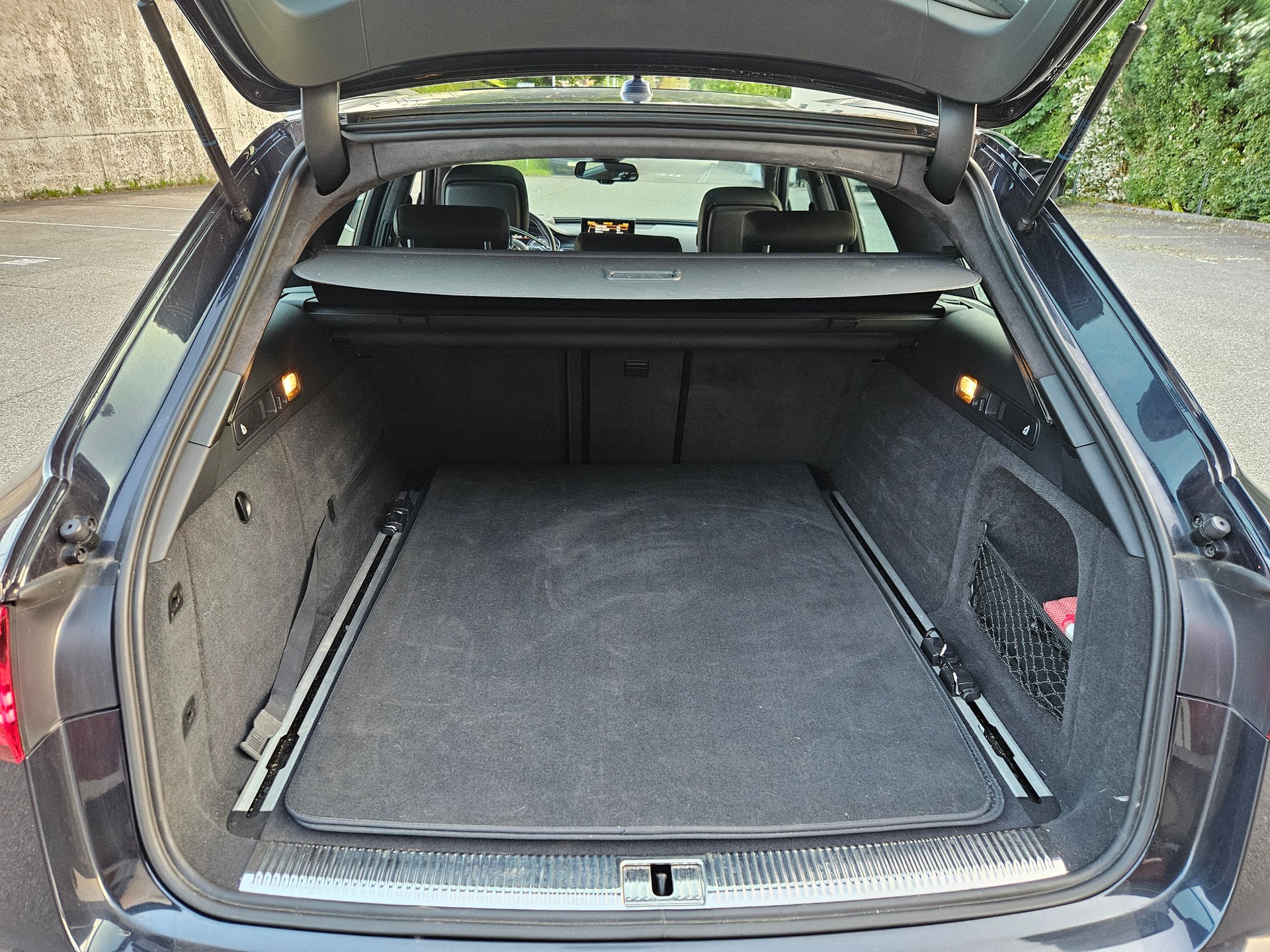 AUDI S6 Avant 4.0 TFSI V8 quattro S-tronic-image-28
