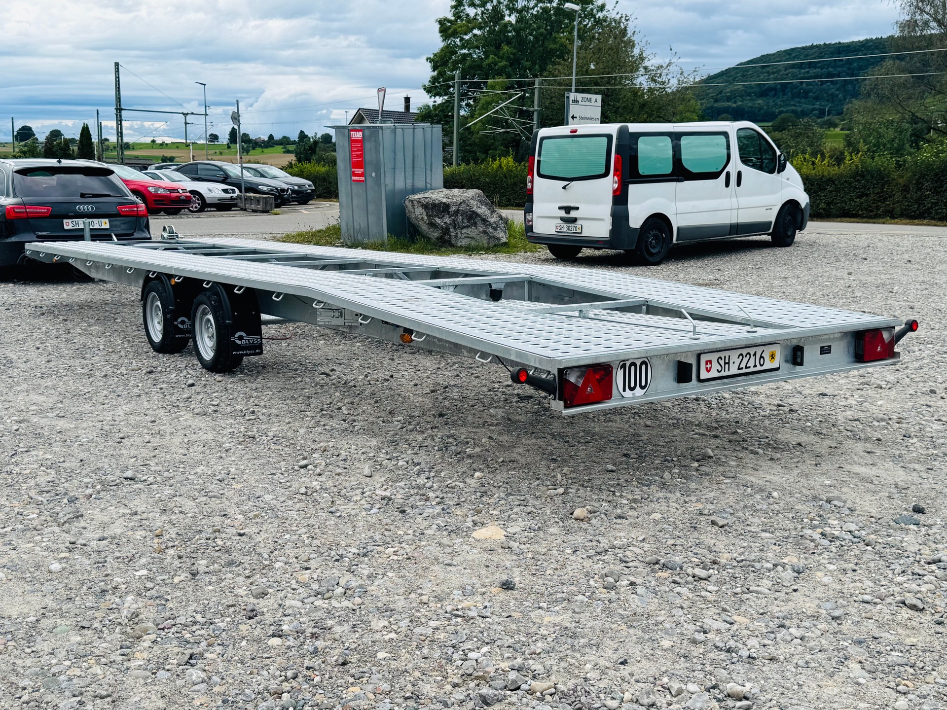 BLYSS F350 Indijana Napolis Autotransporter Für 2 Autos Tieflader-image-2