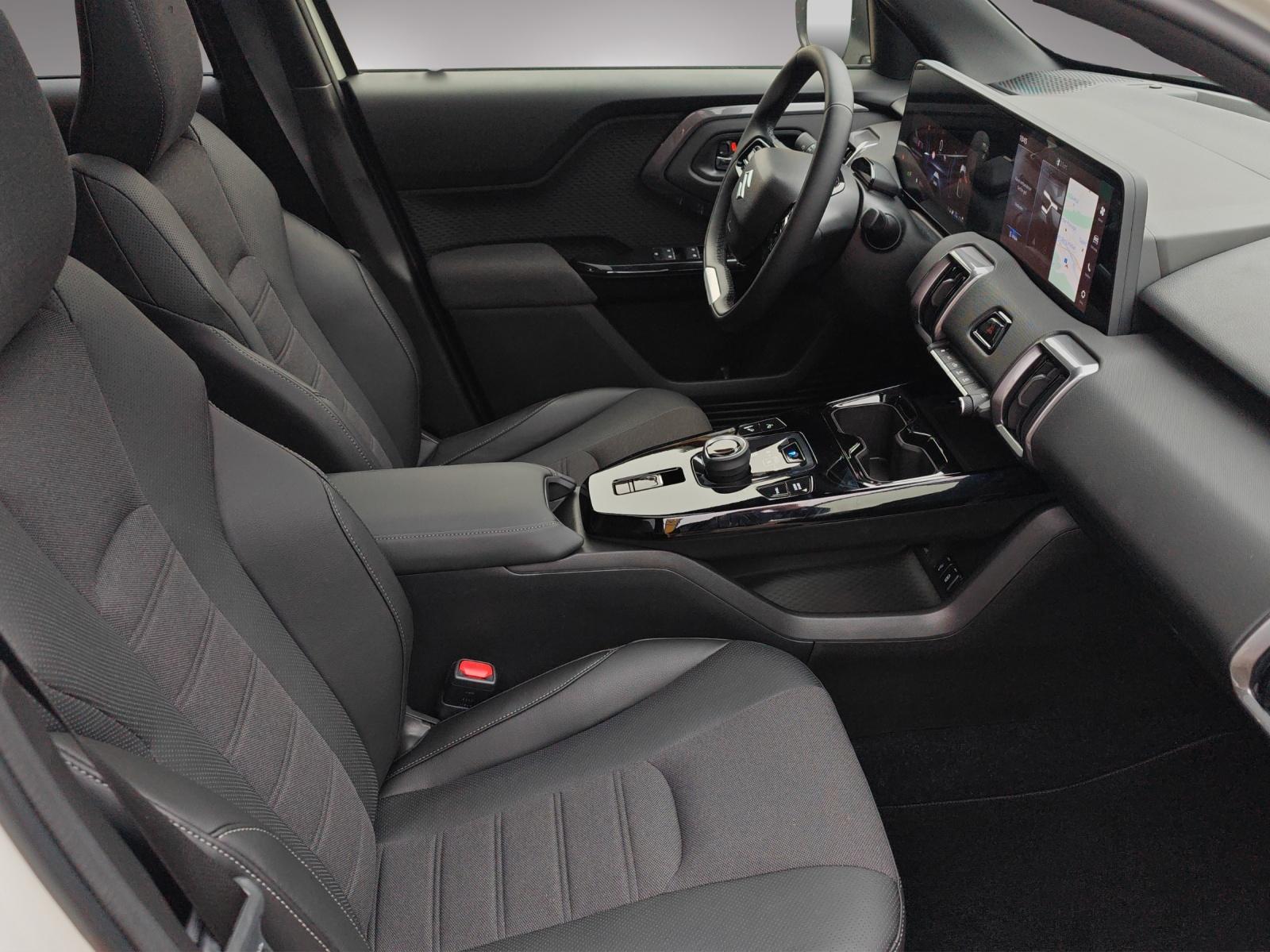 SUZUKI e Vitara Compact Top 4x4-image-9