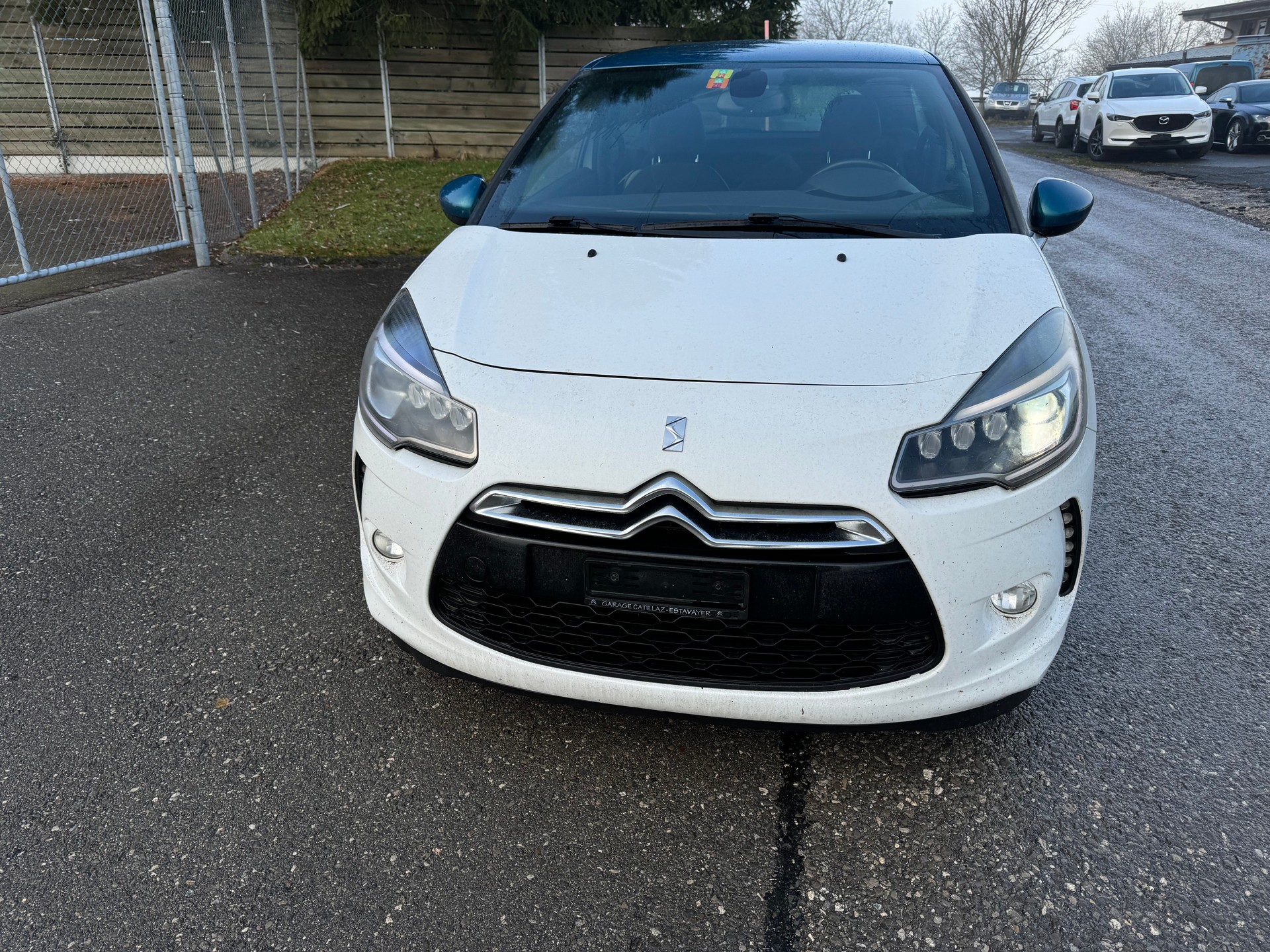 DS AUTOMOBILES DS3 1.2 Pure Tech Red Edition-image-1
