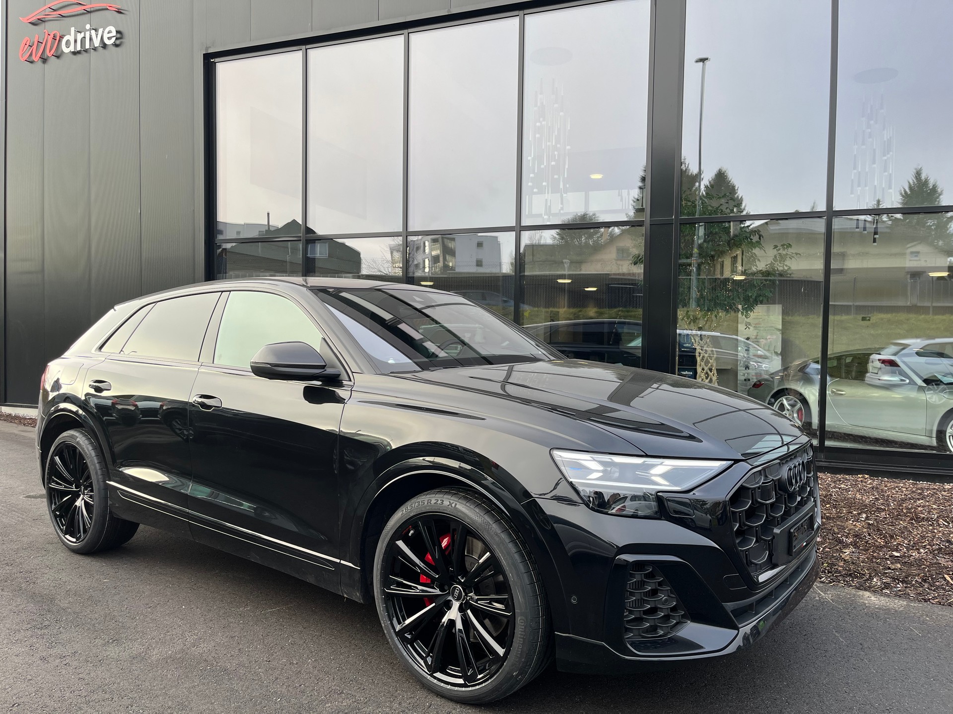 AUDI SQ8 SUV TFSI quattro tiptronic