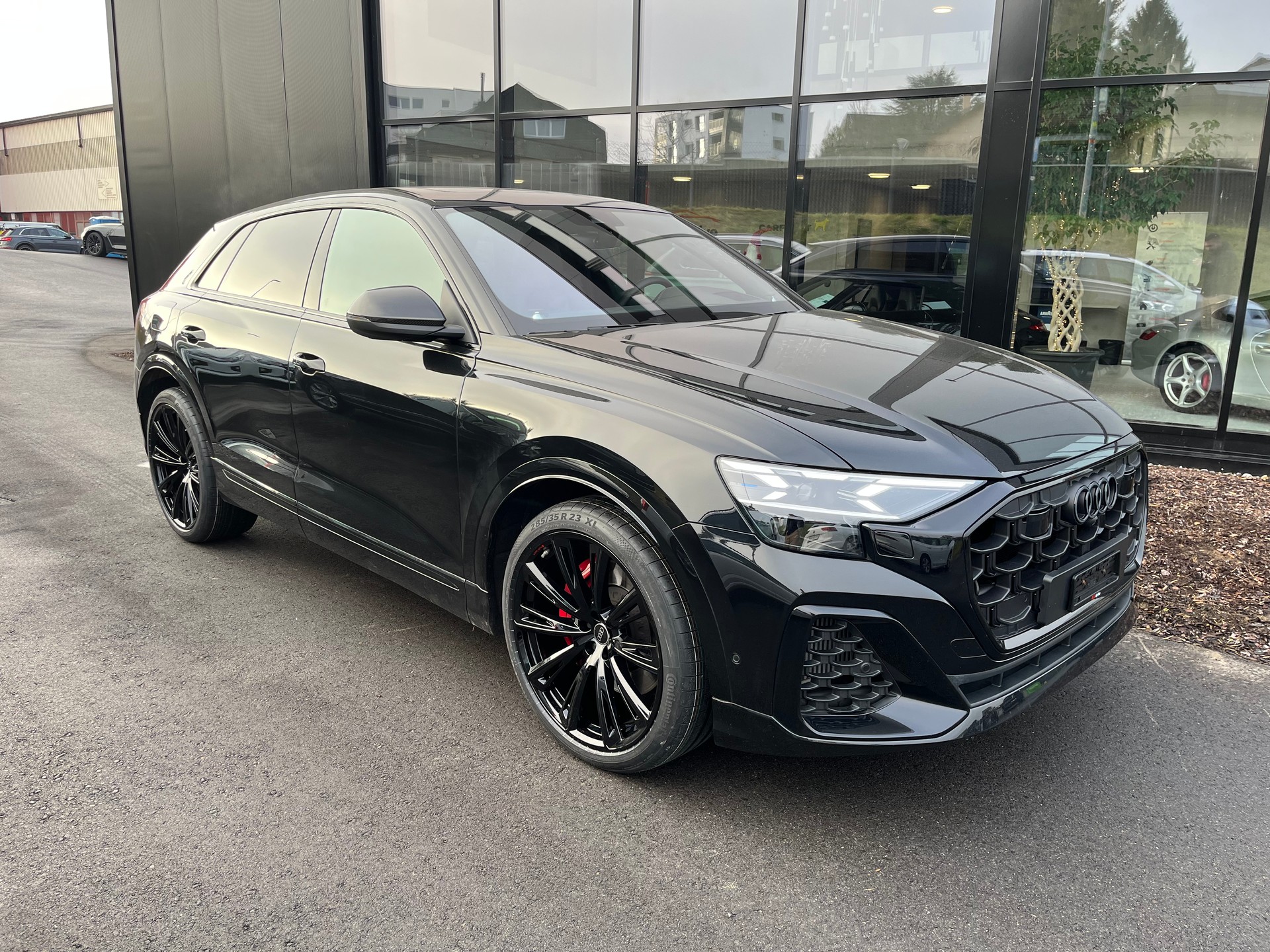 AUDI SQ8 SUV TFSI quattro tiptronic-image-1