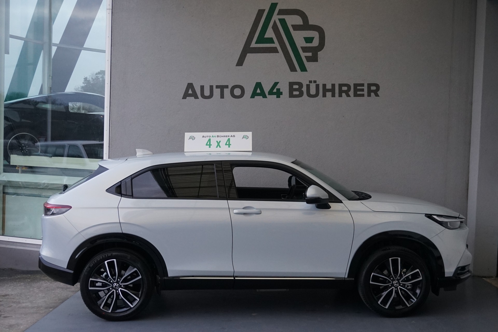 HONDA HR-V 1.5i-MMD Advance "Leder" Voll-Hybrid "aus erster Hand"-image-4
