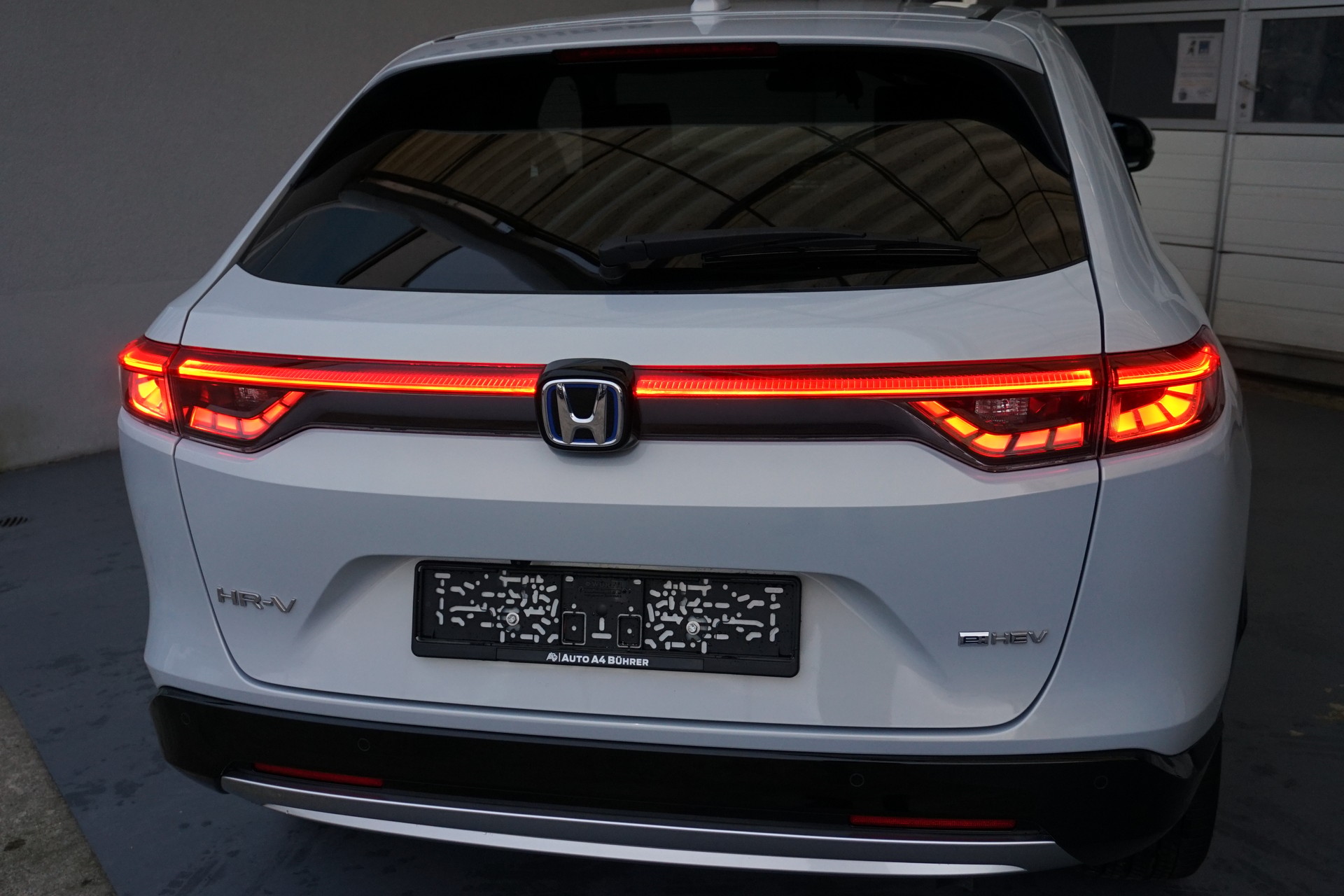 HONDA HR-V 1.5i-MMD Advance "Leder" Voll-Hybrid "aus erster Hand"-image-6