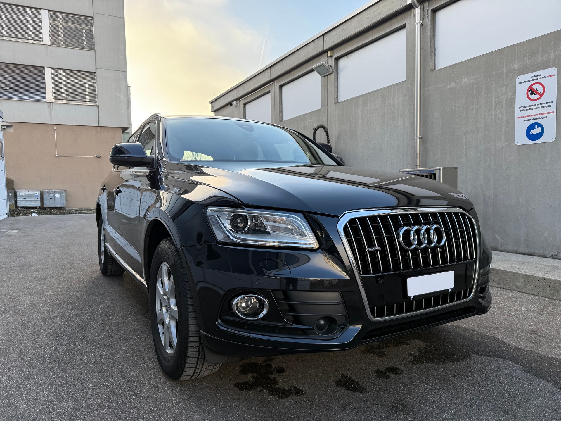 AUDI Q5 3.0 TFSI quattro tiptronic *CH Fahrzeug *Frisch ab MFK *Automat *Tempomat *Panorama *Komfort Schlüssel *8 Fach bereift-image-2