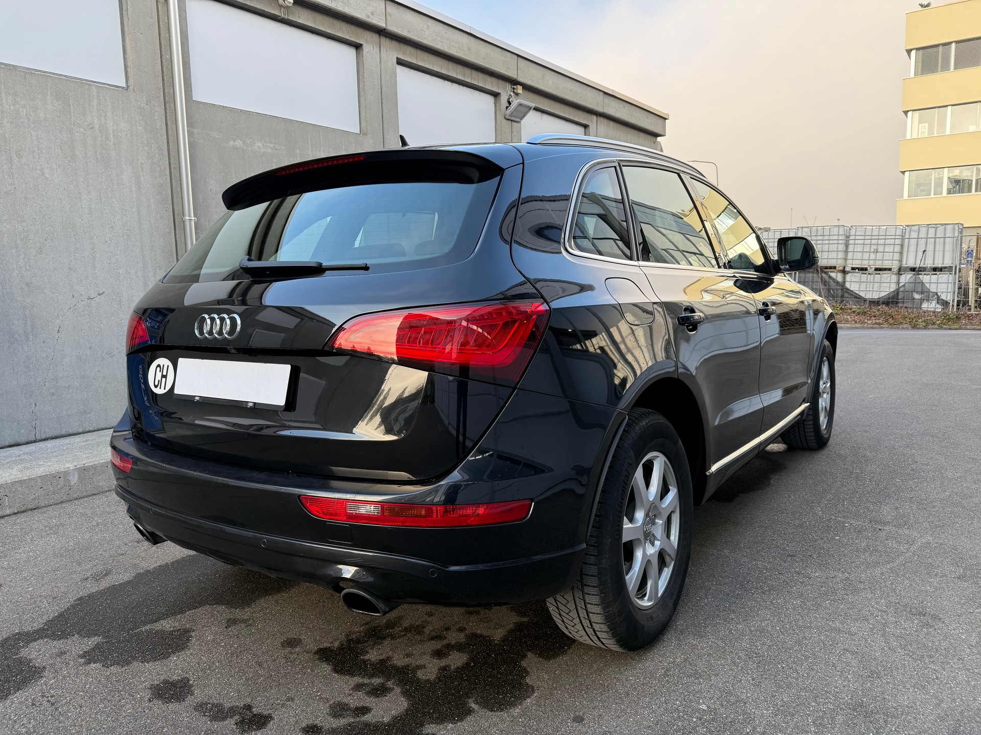 AUDI Q5 3.0 TFSI quattro tiptronic *CH Fahrzeug *Frisch ab MFK *Automat *Tempomat *Panorama *Komfort Schlüssel *8 Fach bereift-image-4