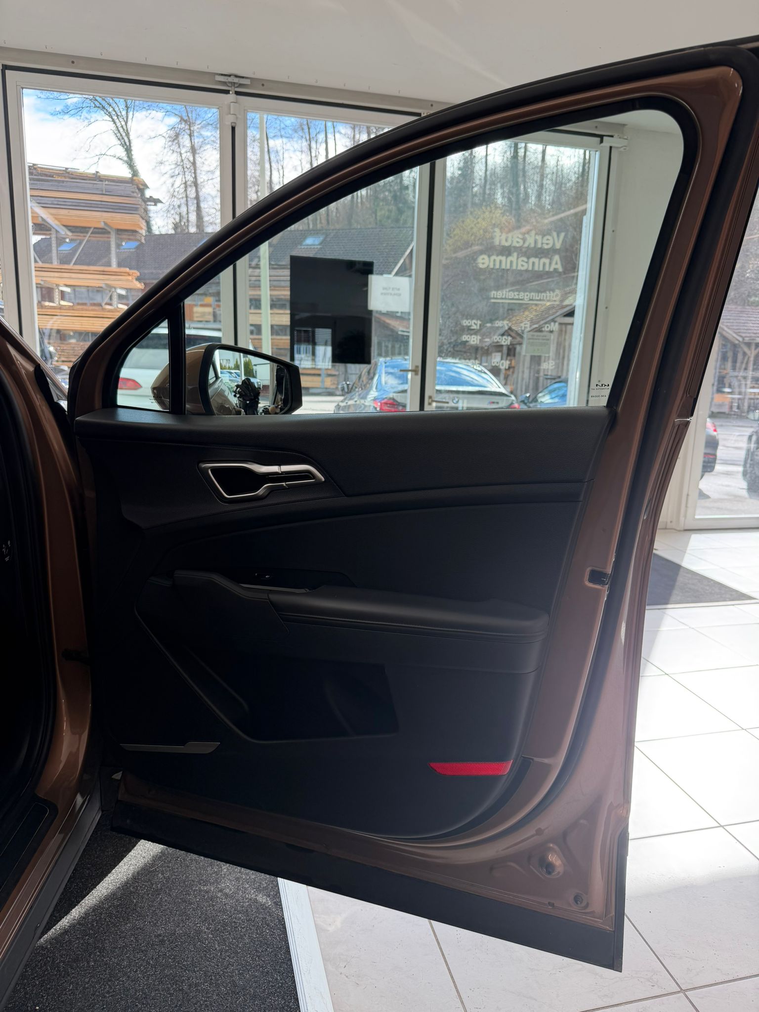 KIA Sportage 1.6 T-GDi Style-image-9