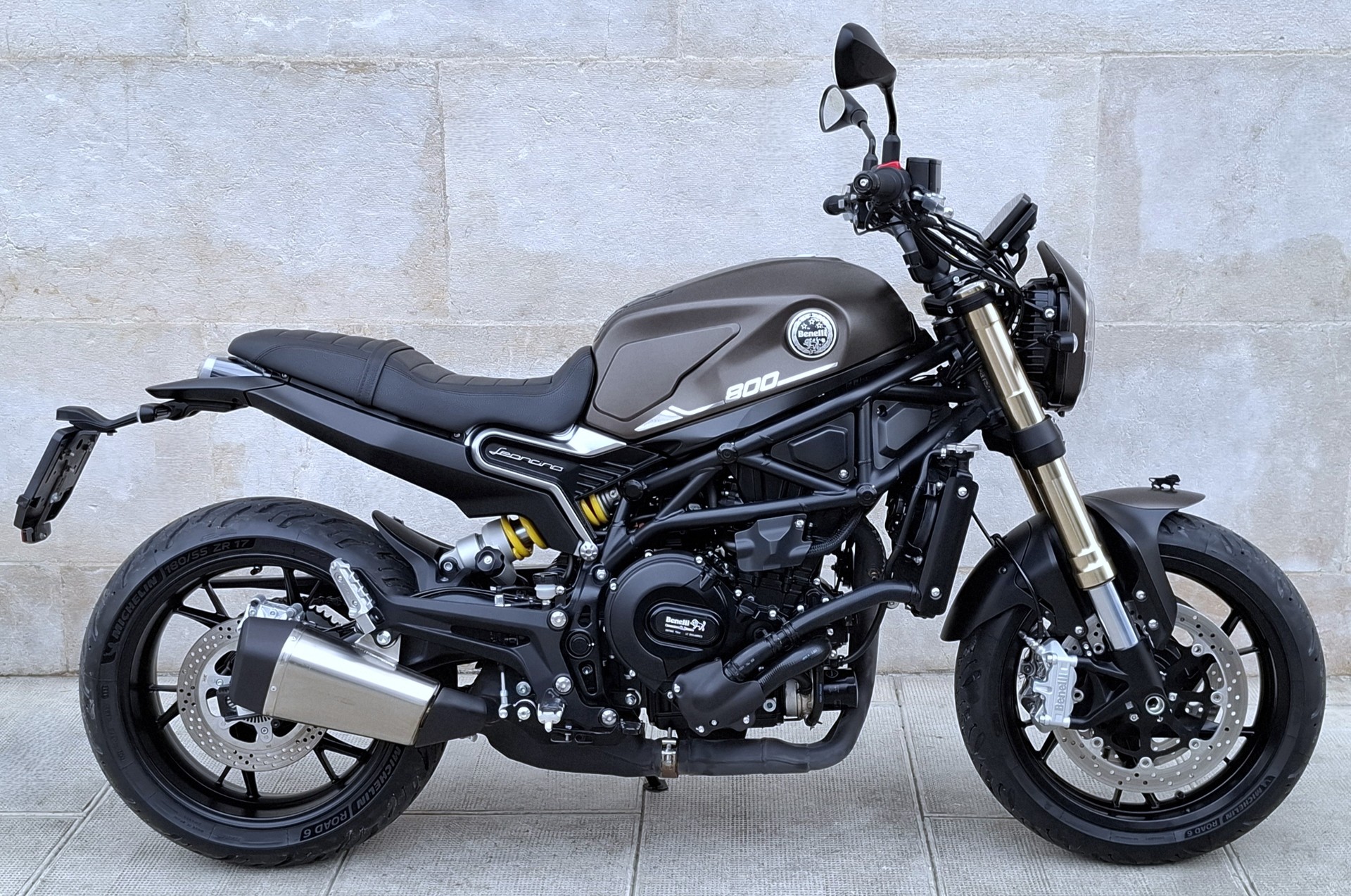 BENELLI Leoncino 800