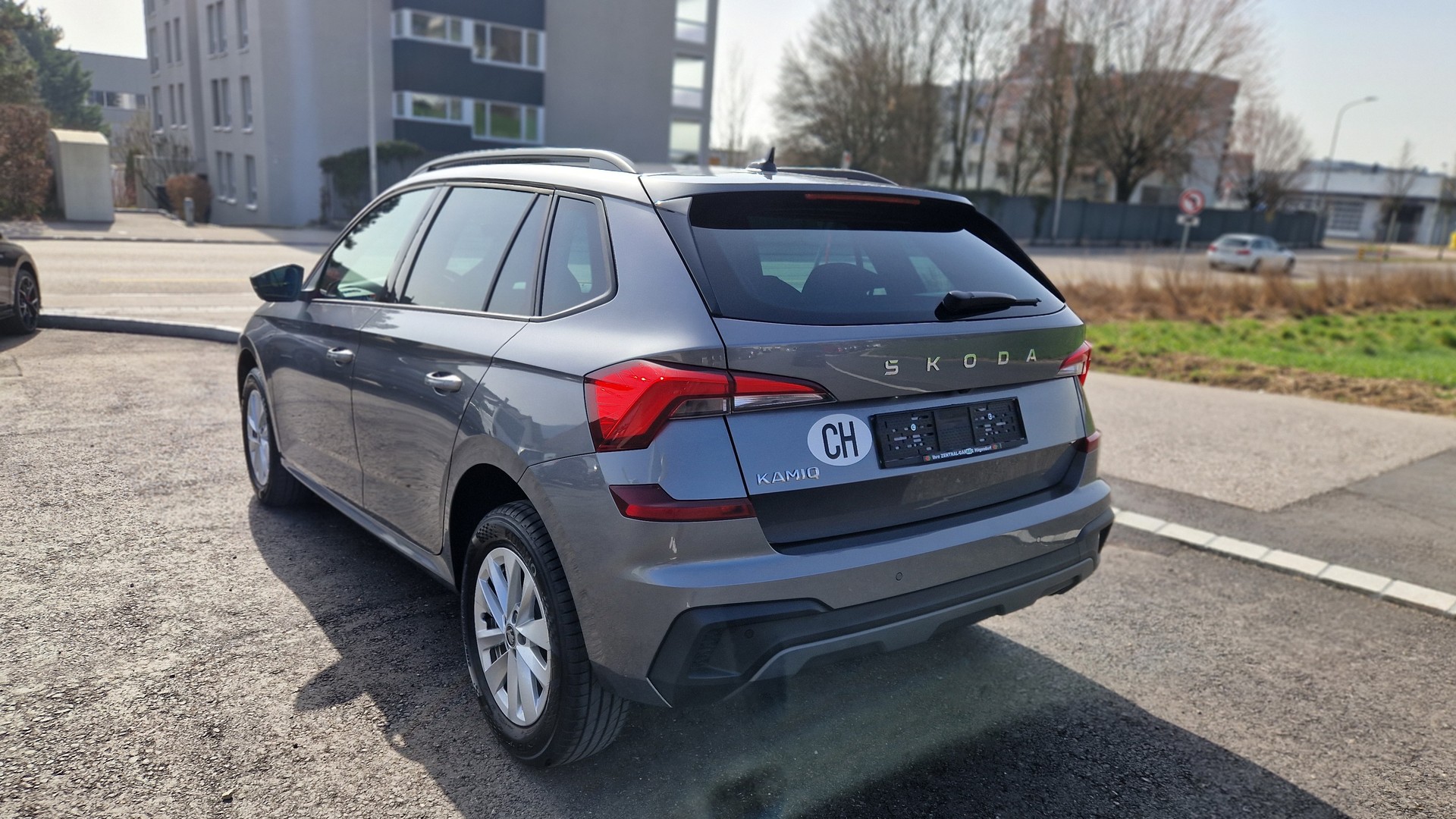SKODA Kamiq 1.0 TSI Selection DSG-image-2