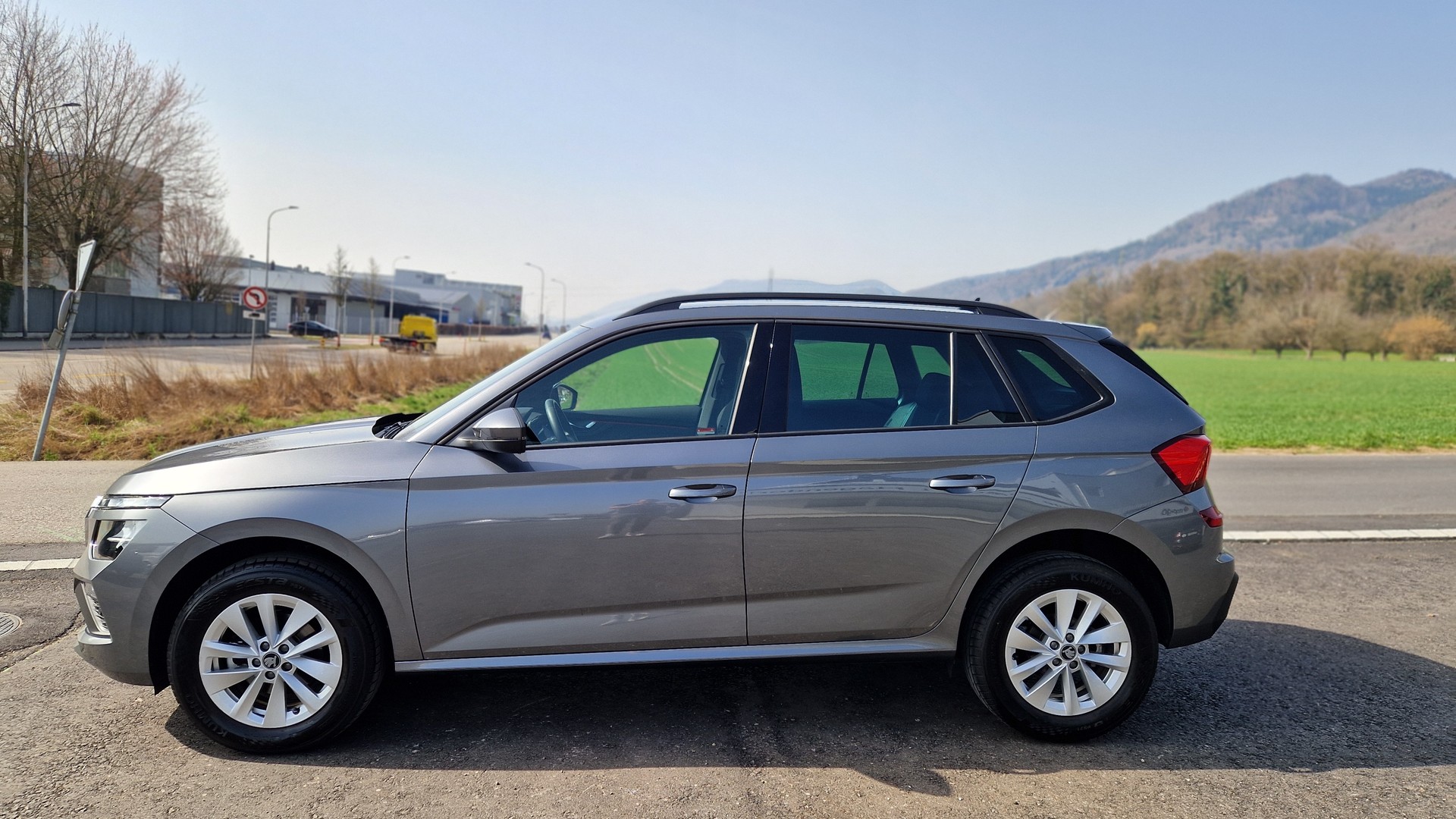 SKODA Kamiq 1.0 TSI Selection DSG-image-1