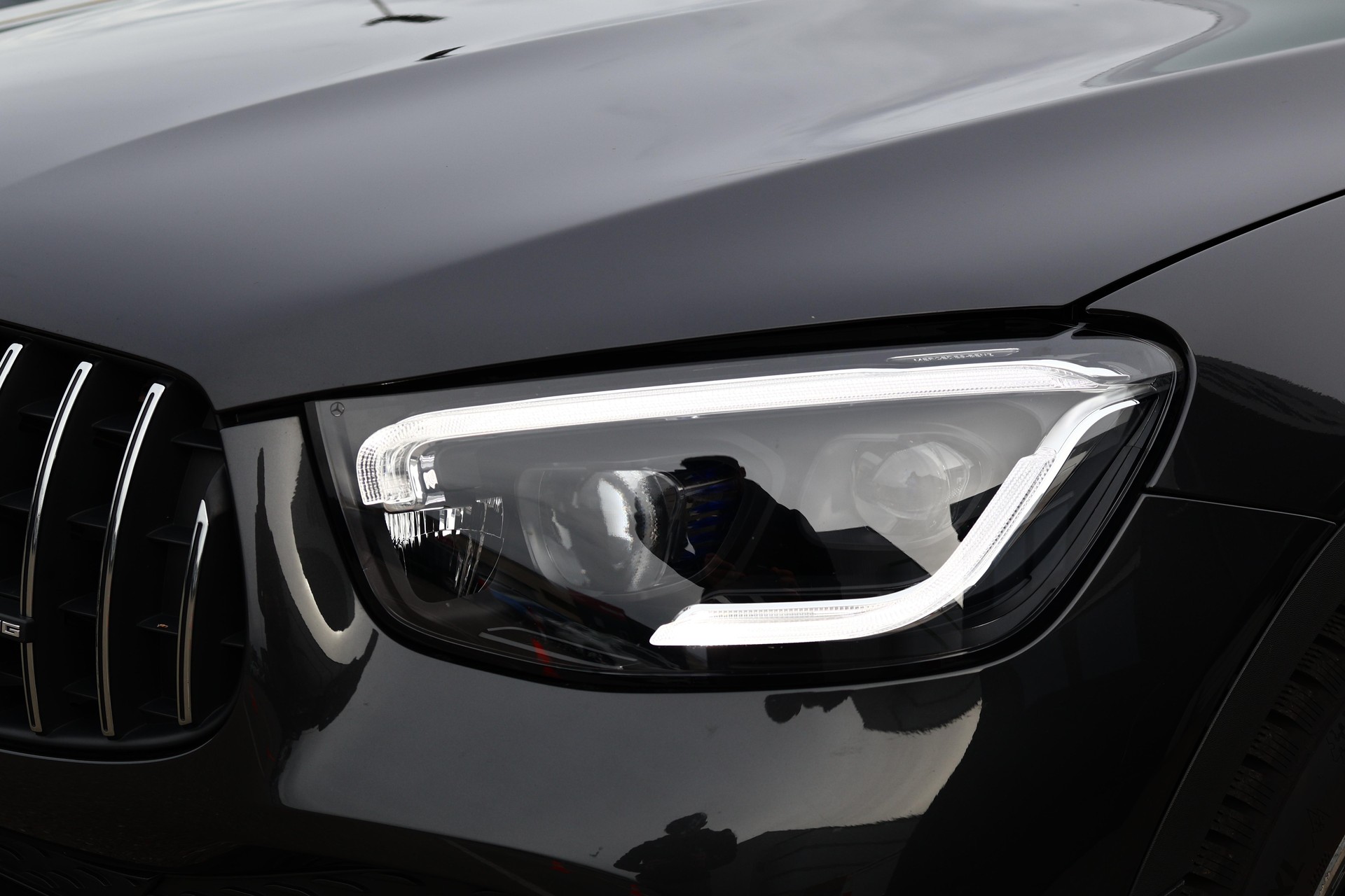 MERCEDES-BENZ GLC 43 AMG 4m-showroom-element-1