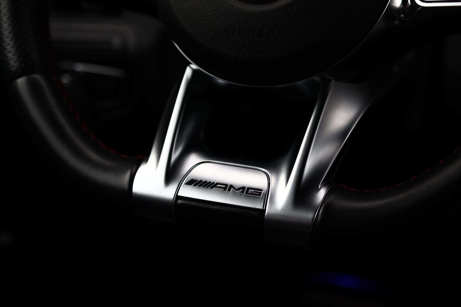 MERCEDES-BENZ GLC 43 AMG 4m-image-22
