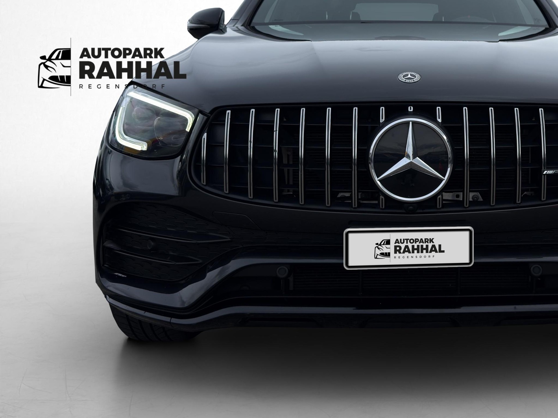 MERCEDES-BENZ GLC 43 AMG 4m-showroom-element-3