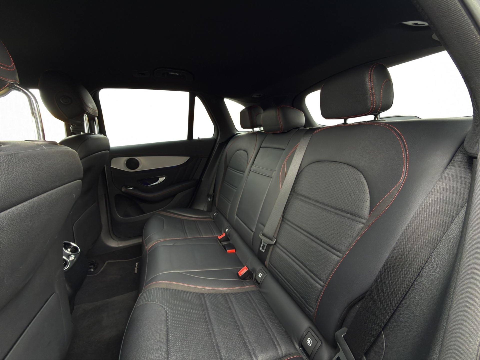MERCEDES-BENZ GLC 43 AMG 4m-image-27