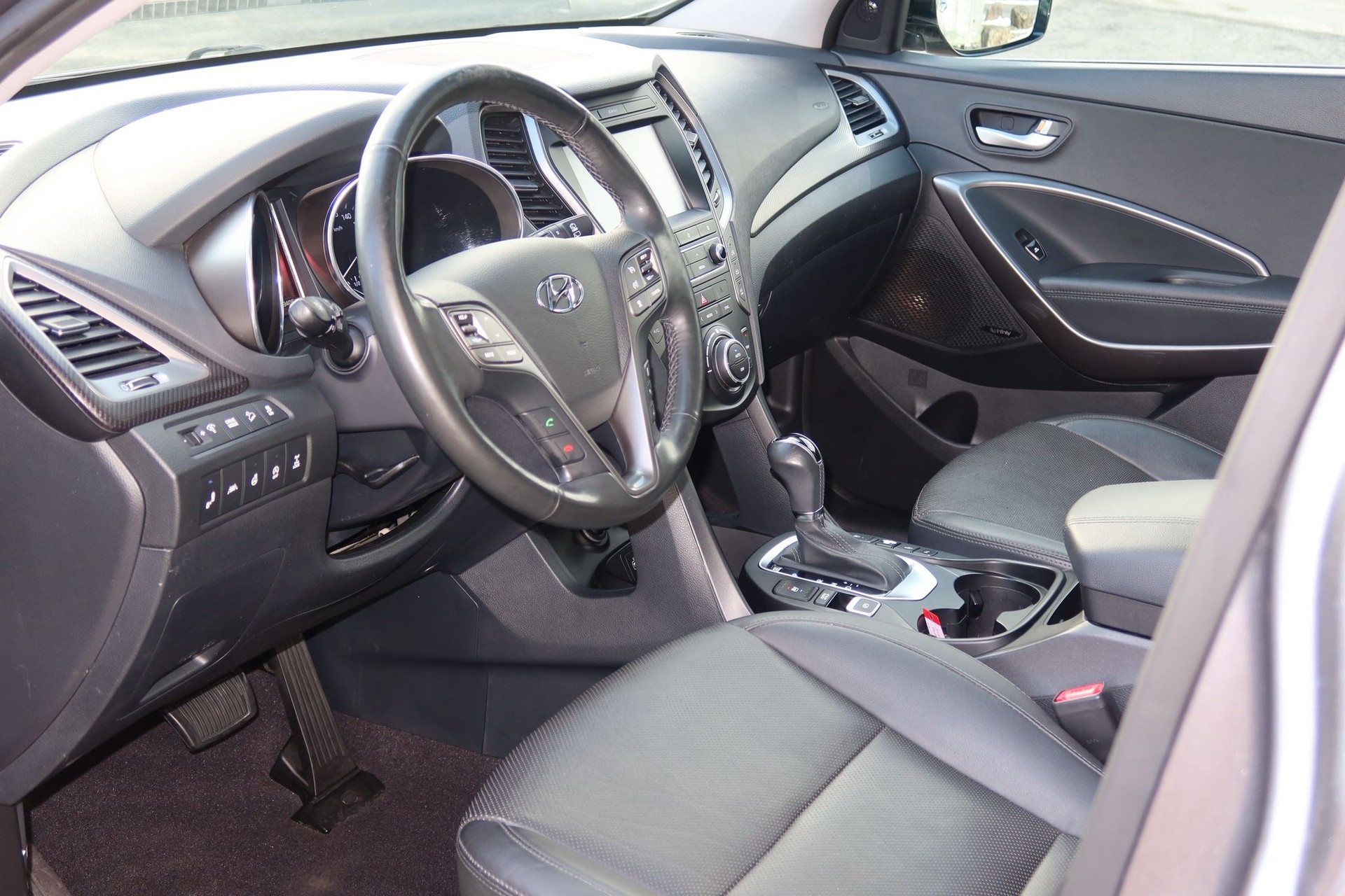 HYUNDAI Santa Fe 2.2 CRDI Vertex 4WD Automatic (CH) 7-Plätzer-image-9