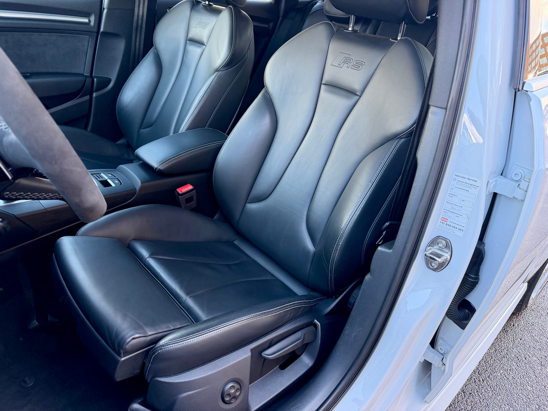 AUDI RS3 Sportback 2.5 TSI quattro S-tronic - Frisch ab MFK und Service - Ohne OPF --image-11