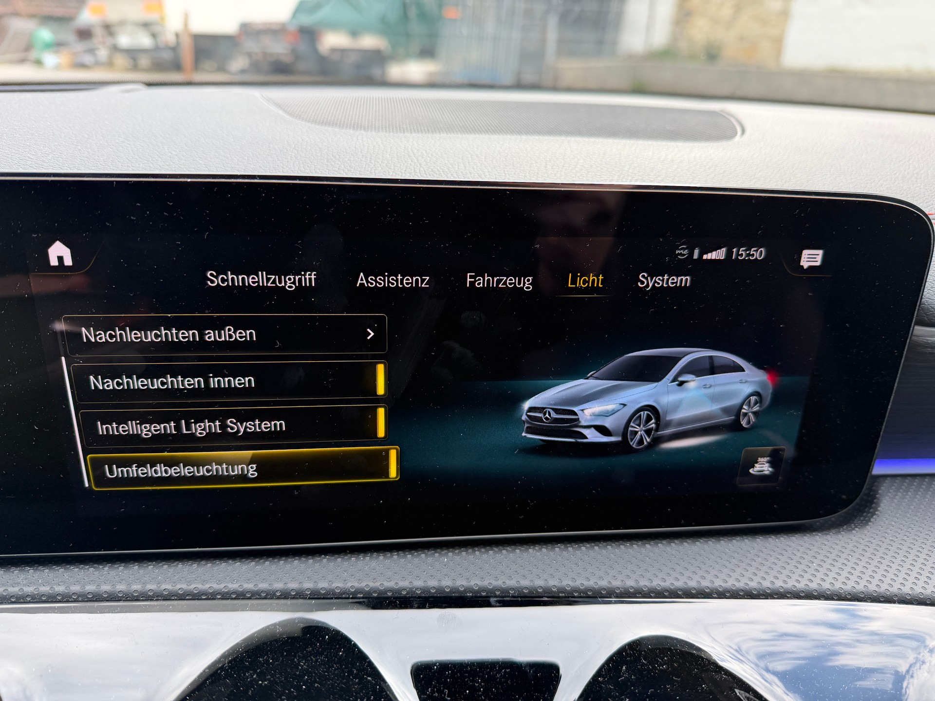 MERCEDES-BENZ CLA 220 d 4Matic AMG Line 8G-DCT-image-19