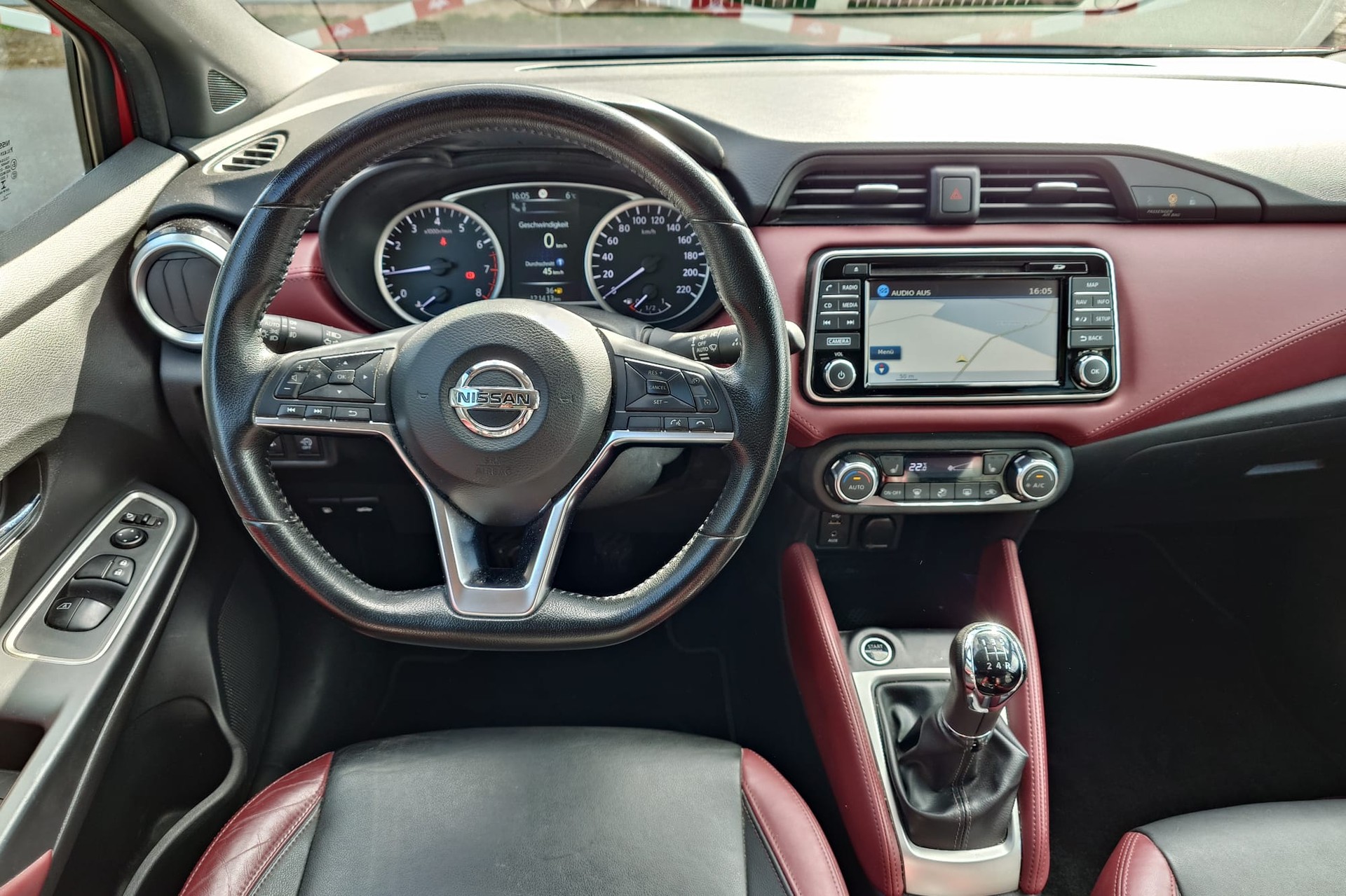 NISSAN Micra 0.9 IG-T Tekna-image-7