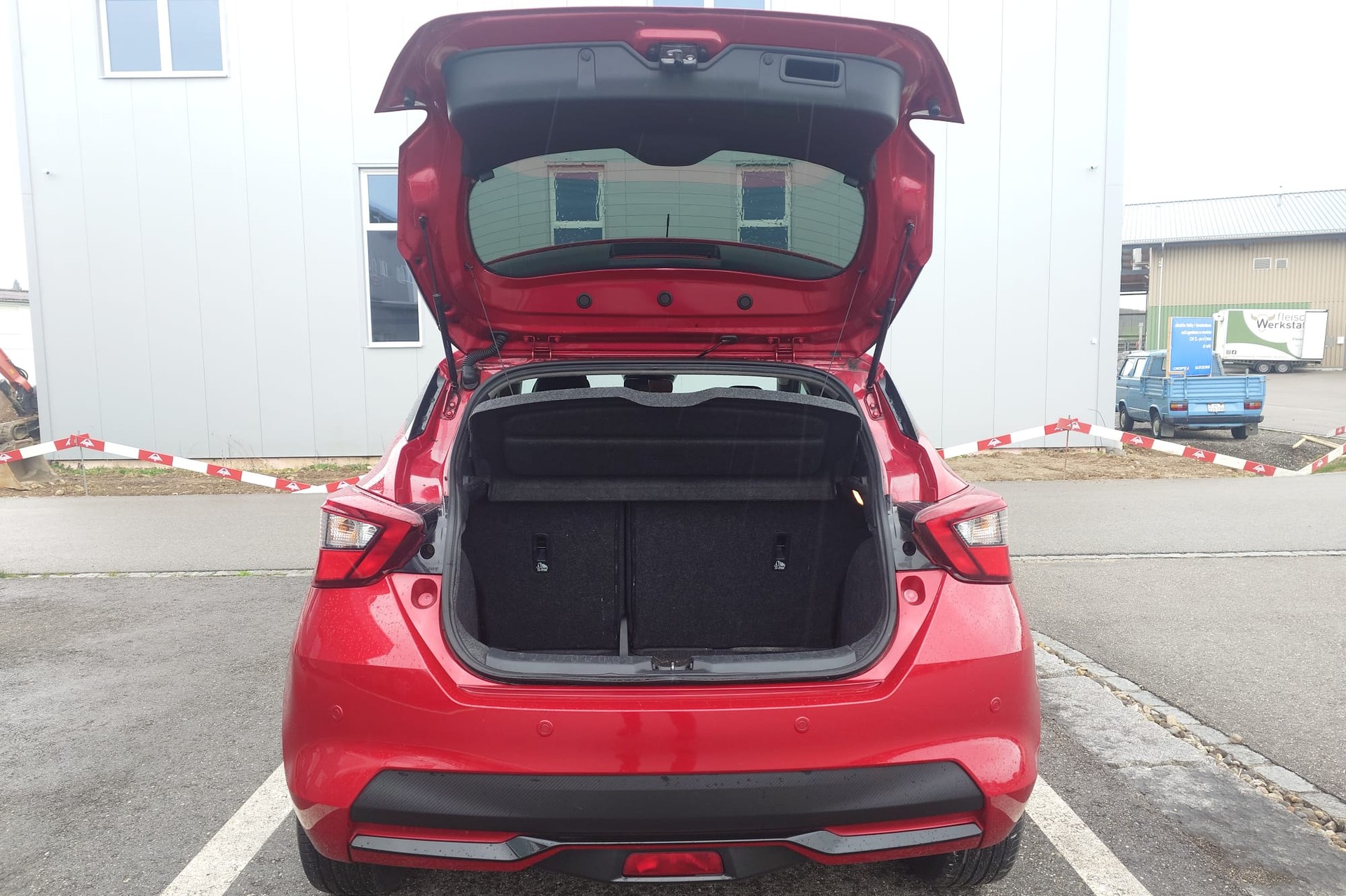 NISSAN Micra 0.9 IG-T Tekna-image-4
