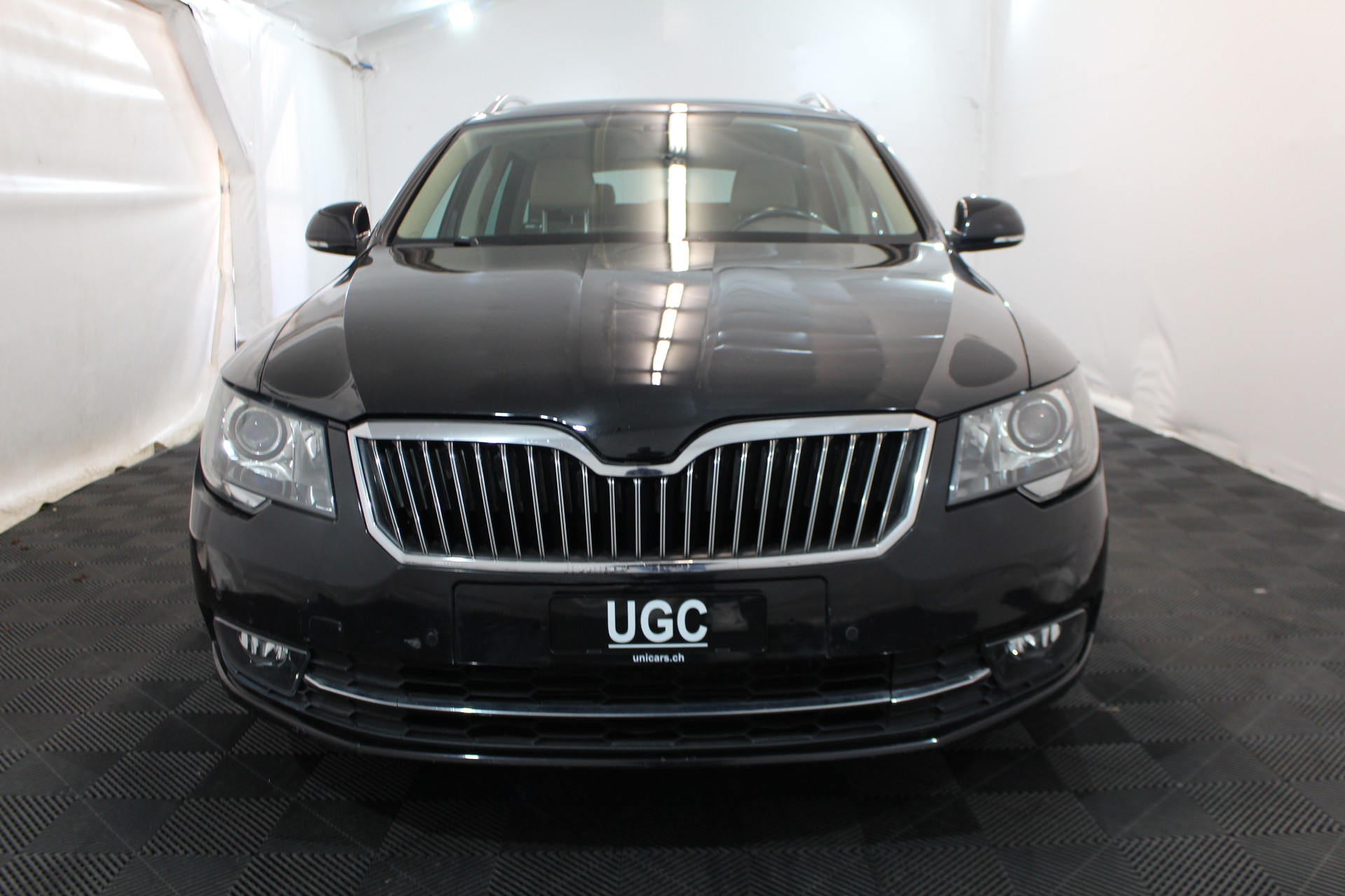 SKODA Superb Combi 1.8 TSI Elegance 4x4-showroom-element-1