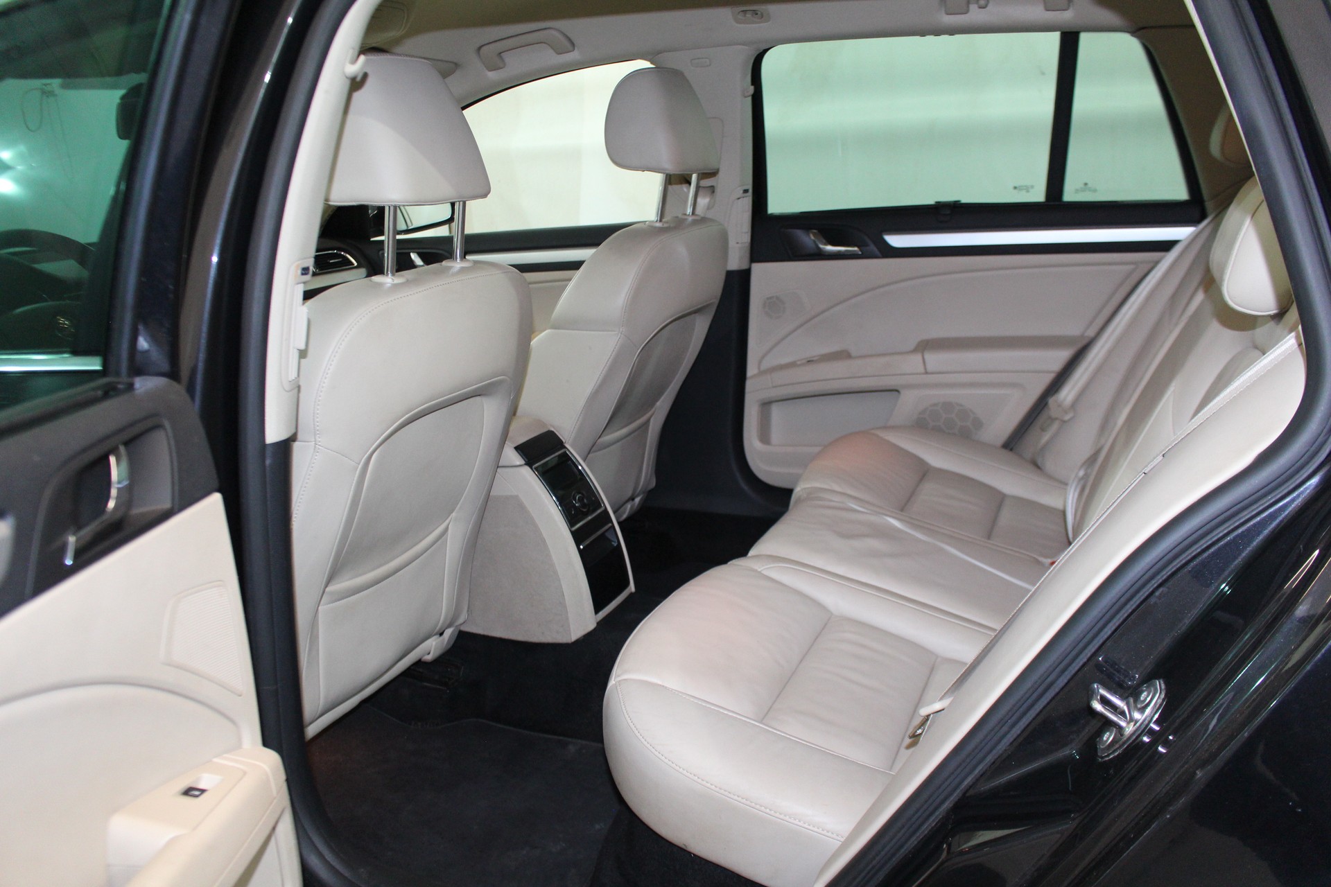 SKODA Superb Combi 1.8 TSI Elegance 4x4-image-7