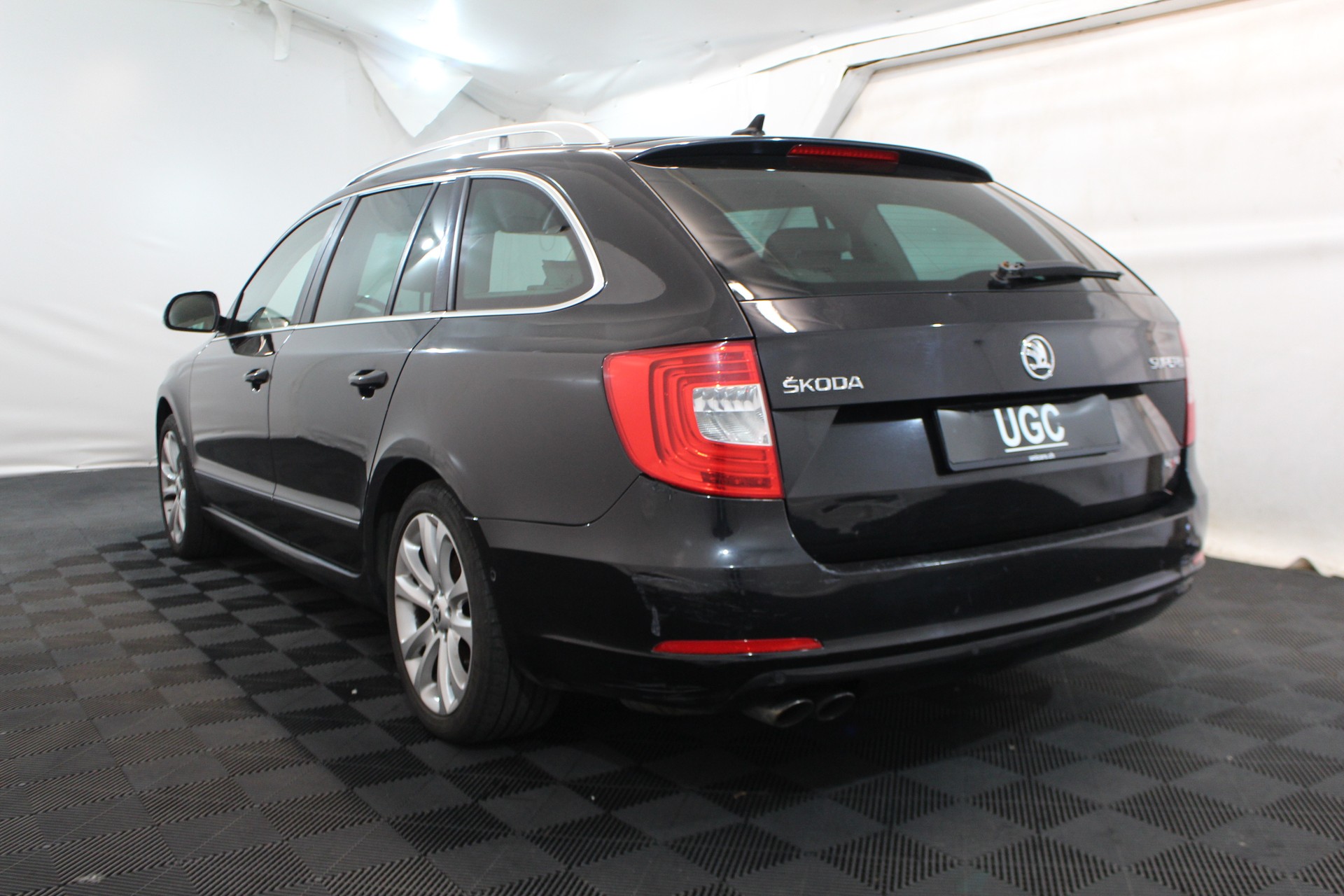 SKODA Superb Combi 1.8 TSI Elegance 4x4-showroom-element-3