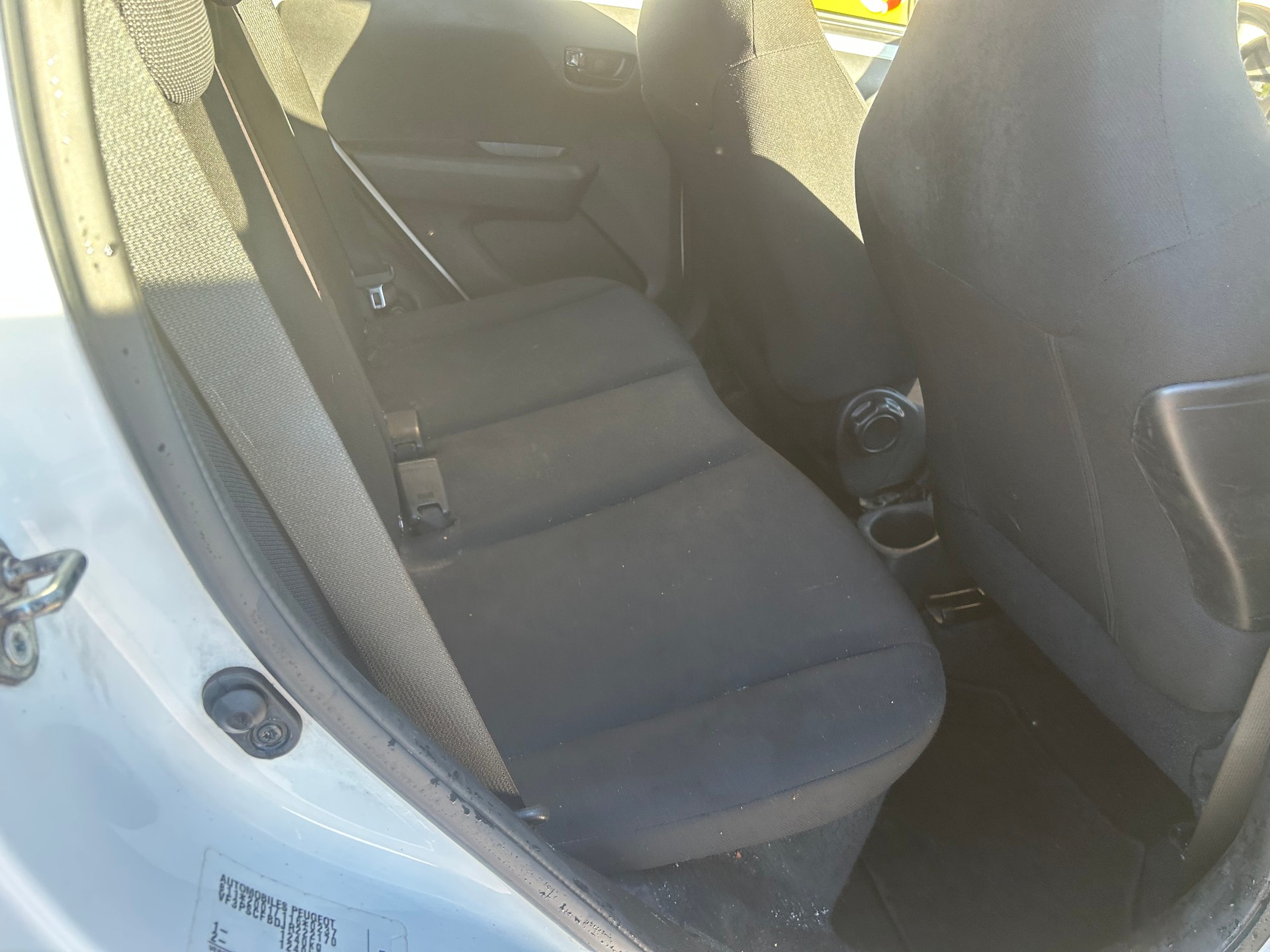 PEUGEOT 108 1.0 VTi Style-image-8