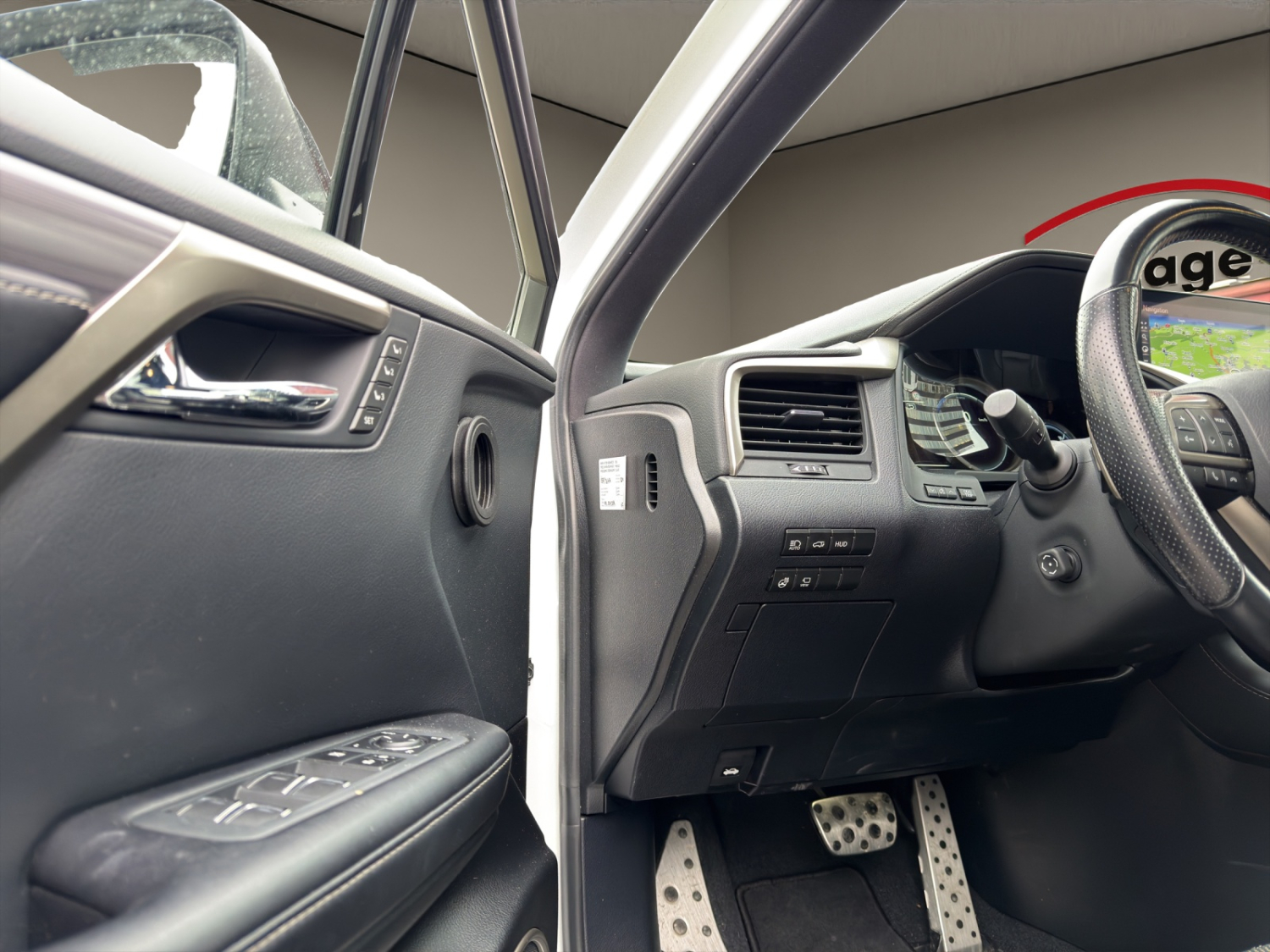 LEXUS RX 450h F-Sport-image-12