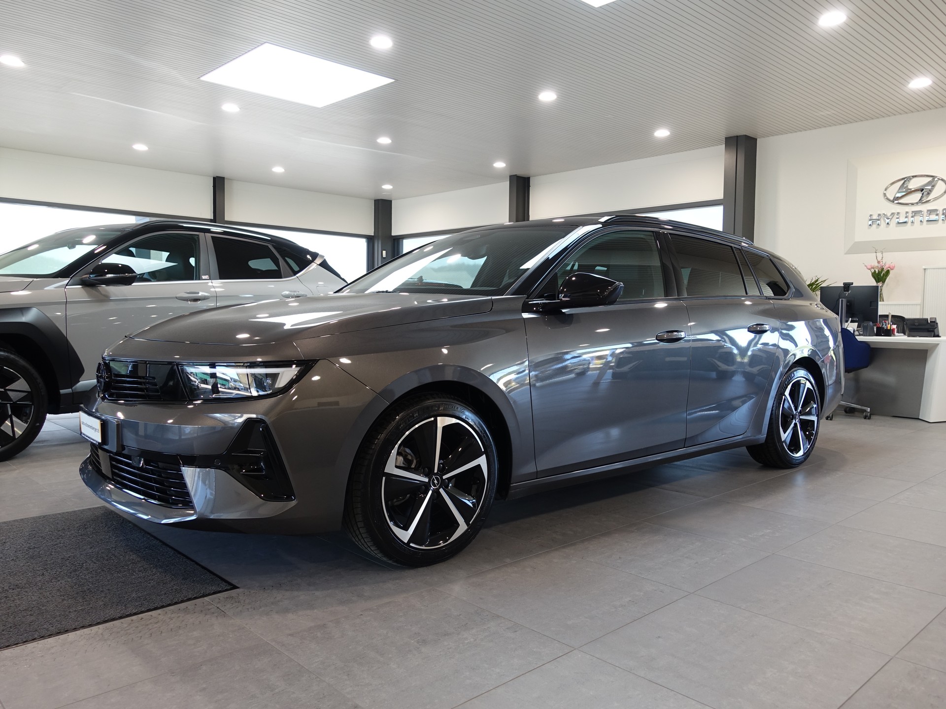 OPEL Astra ST 1.2i MHEV GS-image-9