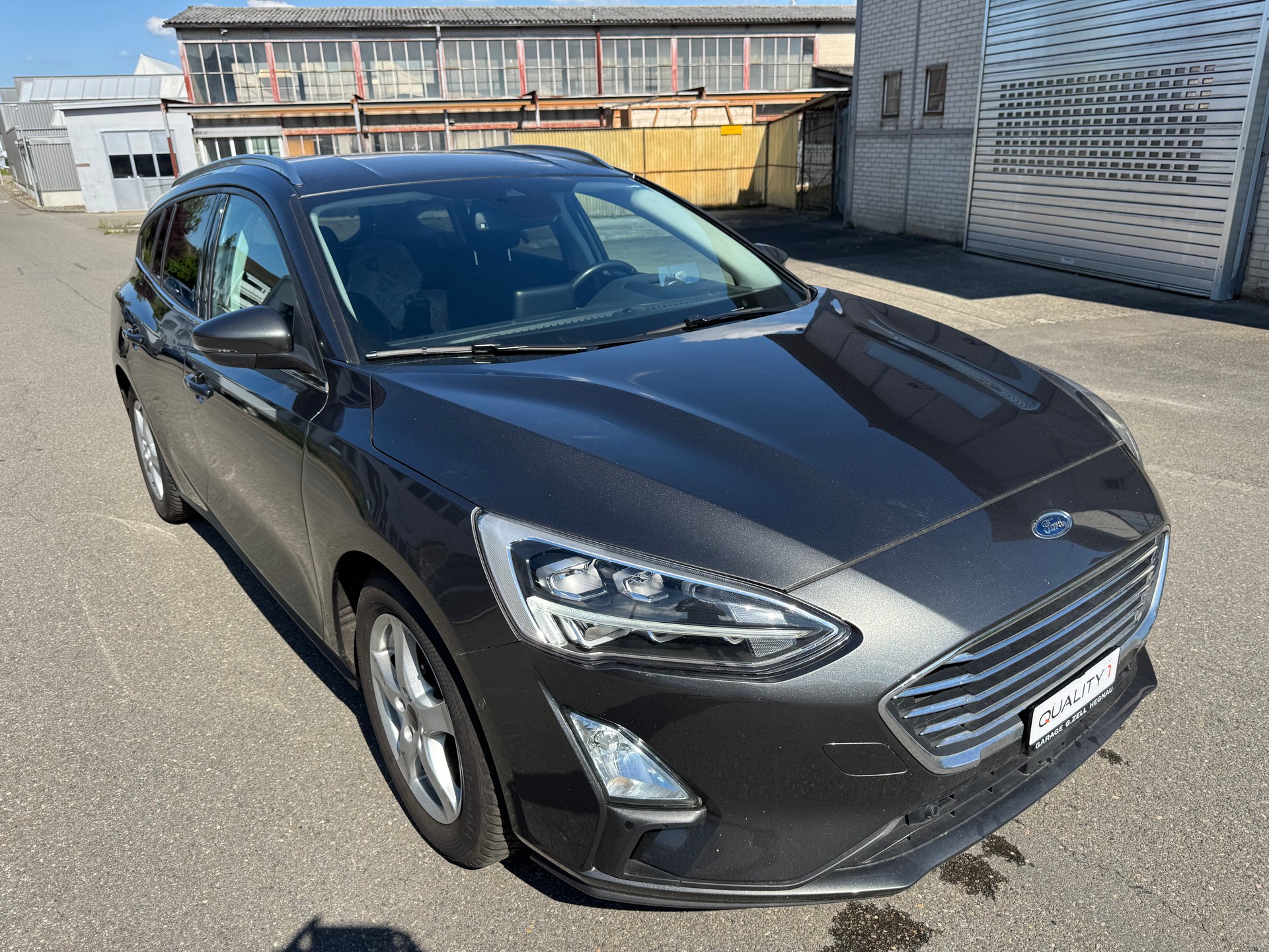 FORD Focus 1.5 TDCi Titanium Automatic-image-2
