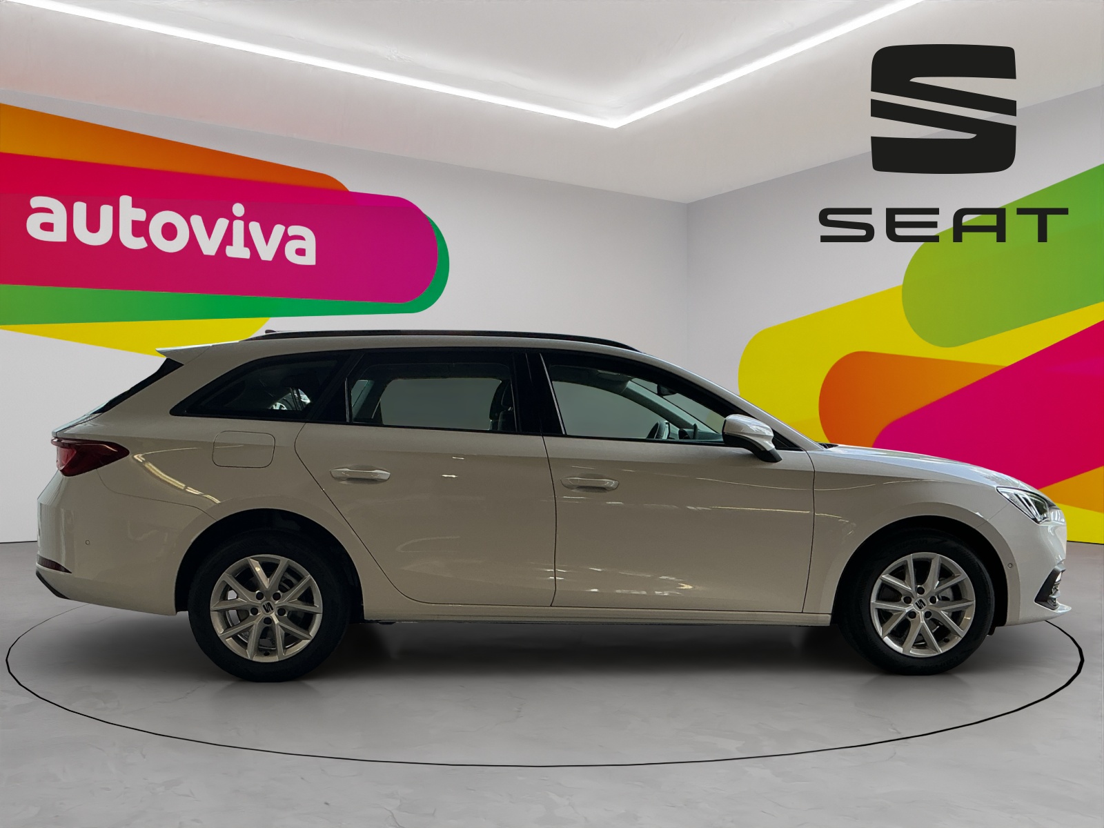 SEAT Leon ST 1.5 eTSI mHEV DSG Style-showroom-element-3