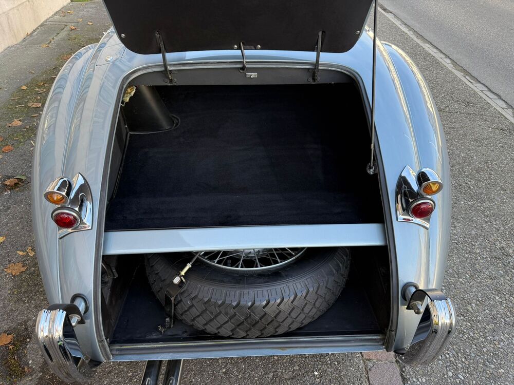 JAGUAR XK120 OTS SE-image-11