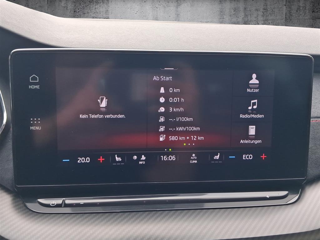 SKODA Octavia Combi 1.4 TSI PHEV DSG RS-image-10