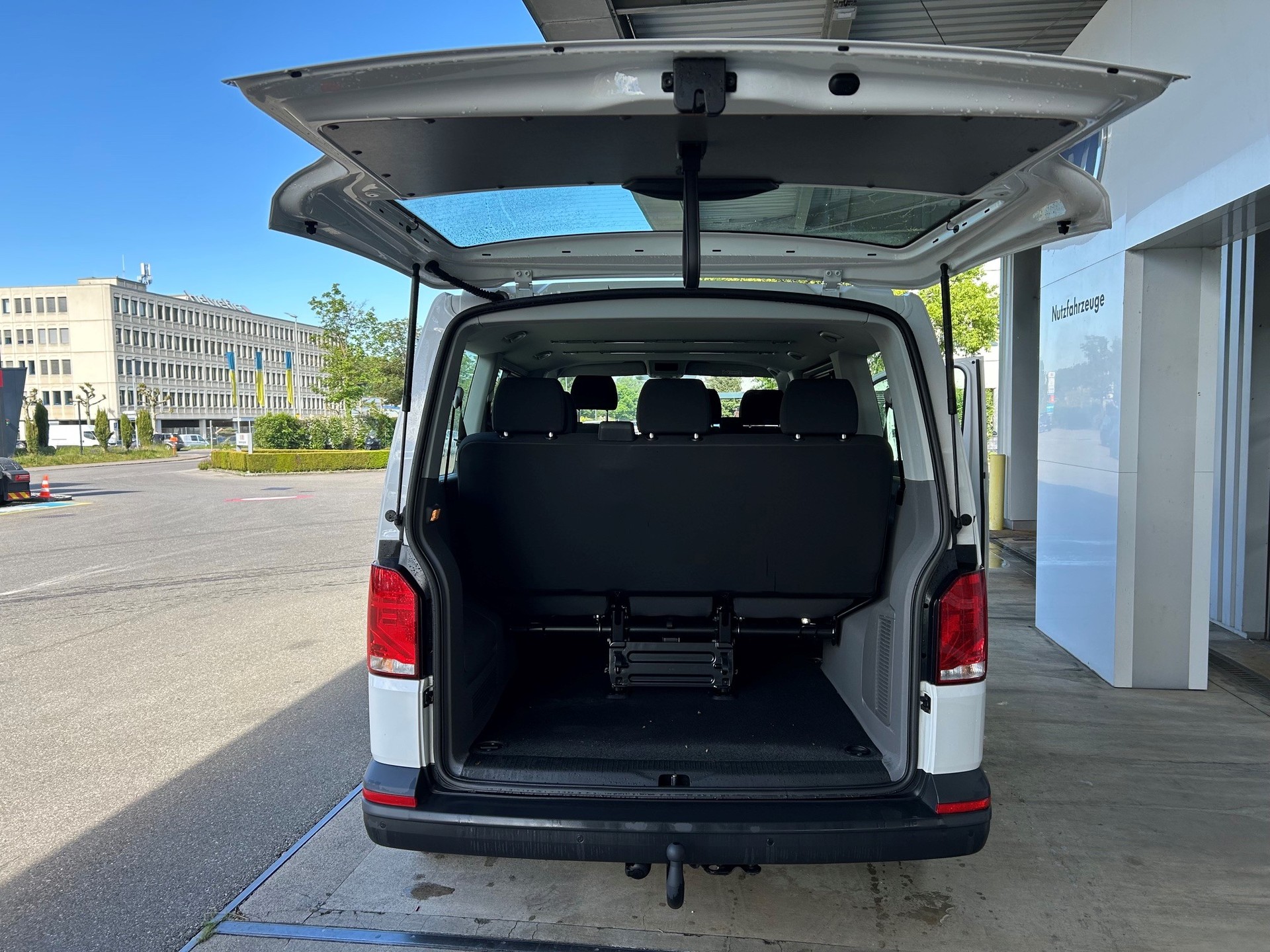 VW T6.1 Caravelle 2.0 TDI Trendline Liberty-image-7