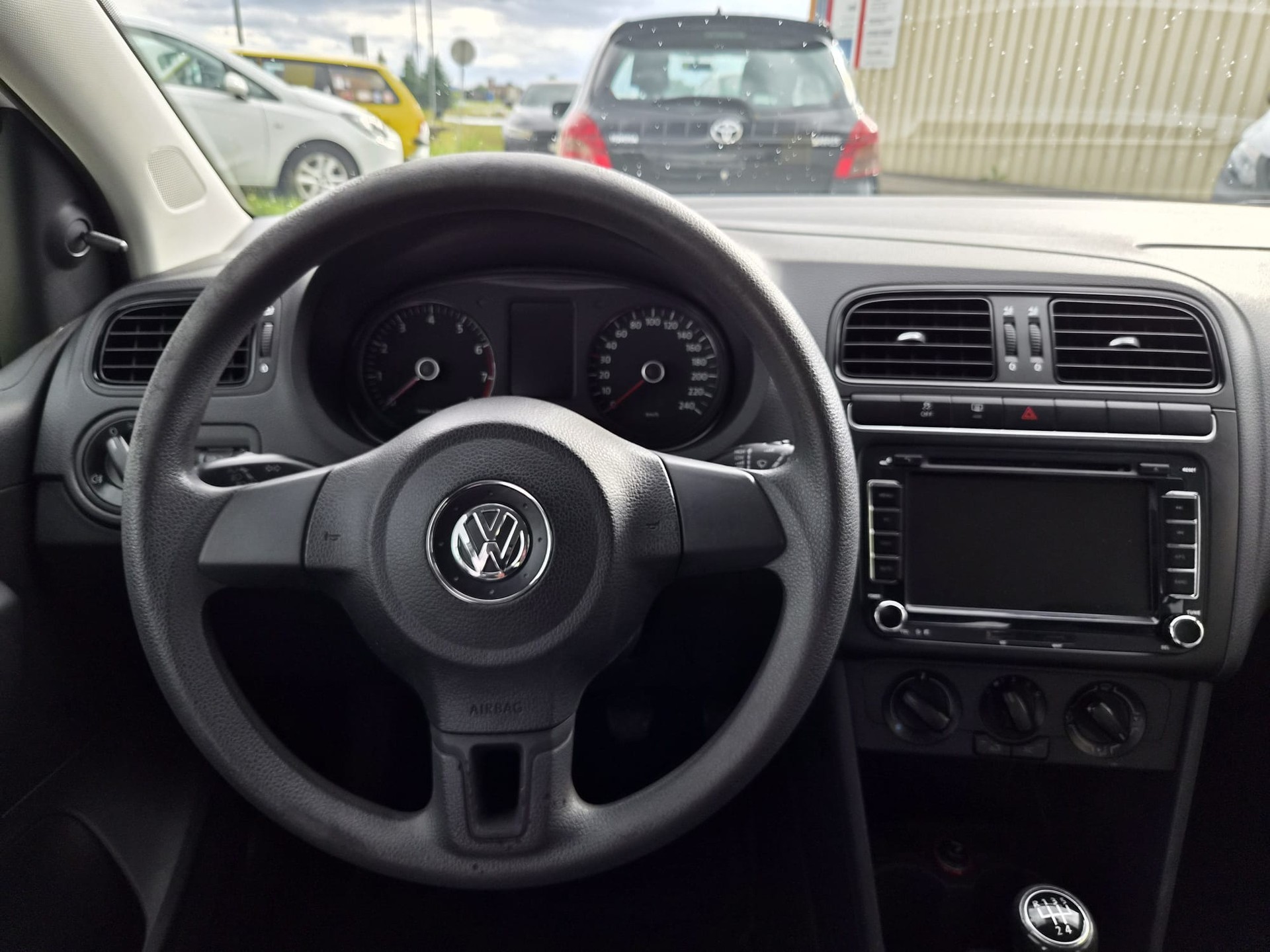 VW Polo 1.2 TSI Trendline-image-7