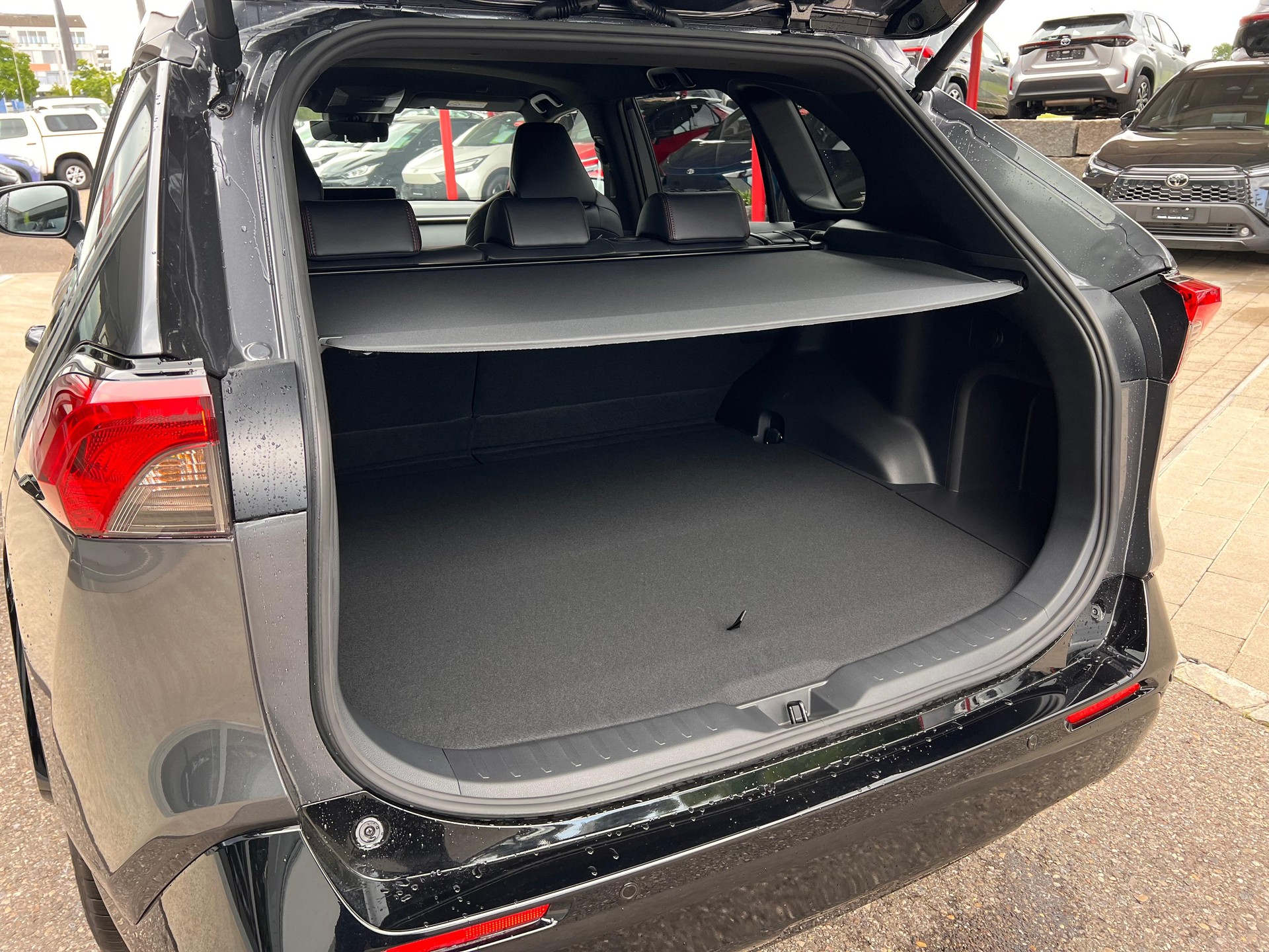 TOYOTA RAV4 2.5 Plug-In-Hybrid Premium-image-6