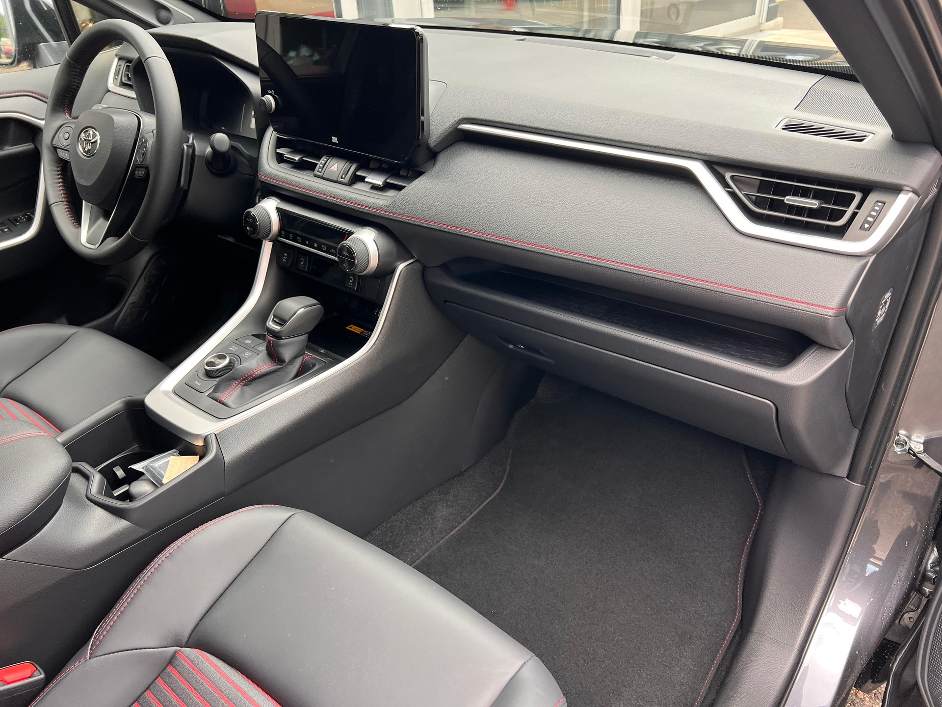 TOYOTA RAV4 2.5 Plug-In-Hybrid Premium-image-13