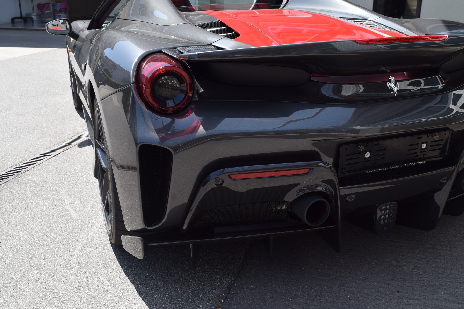 FERRARI 488 Pista Spider 3.9 V8-image-10