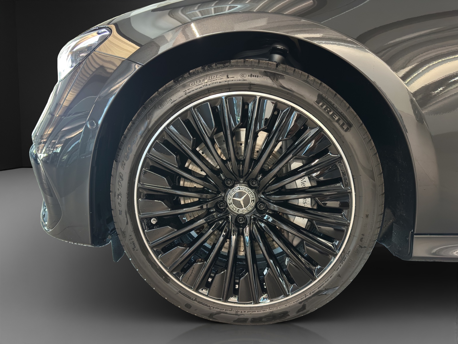 MERCEDES-BENZ E 220 d T 4M 9G-Tronic-image-7
